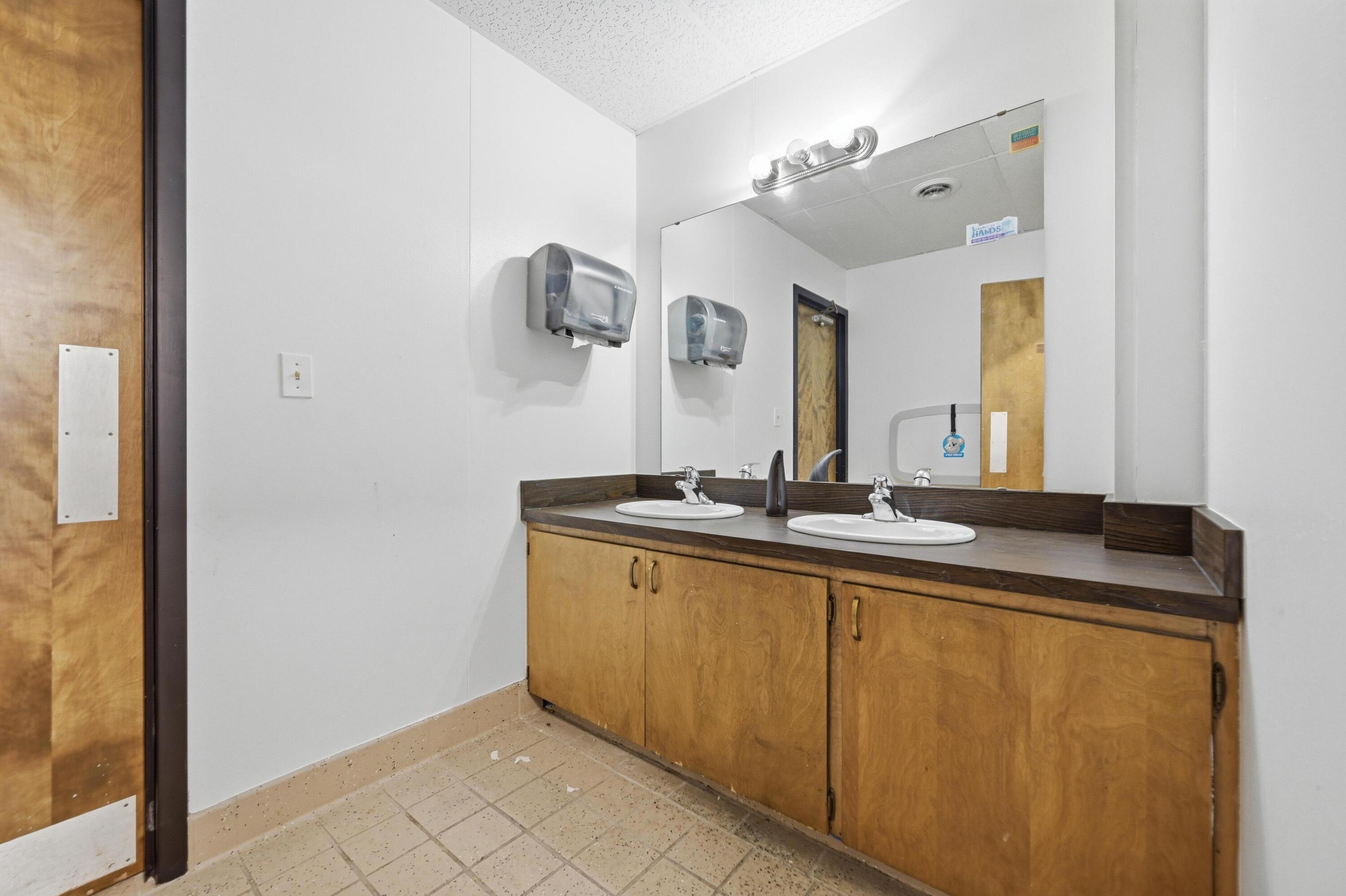 2926 West Junge Boulevard Property Photo 25
