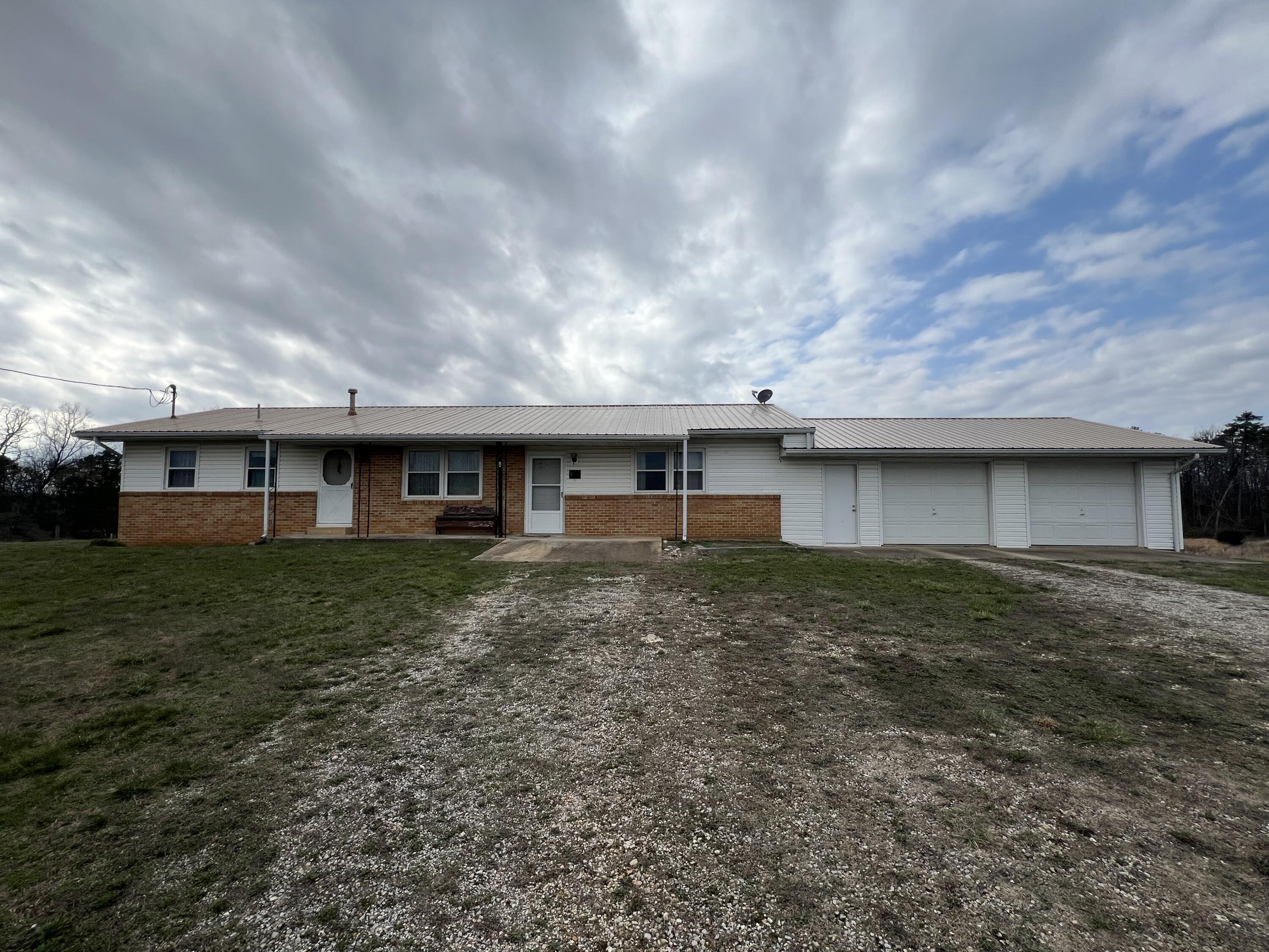 8103 County Road 455 Property Photo 1