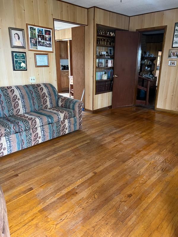 8103 County Road 455 Property Photo 6
