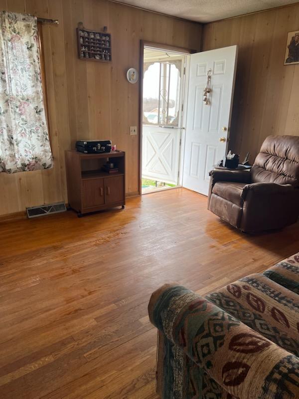 8103 County Road 455 Property Photo 11