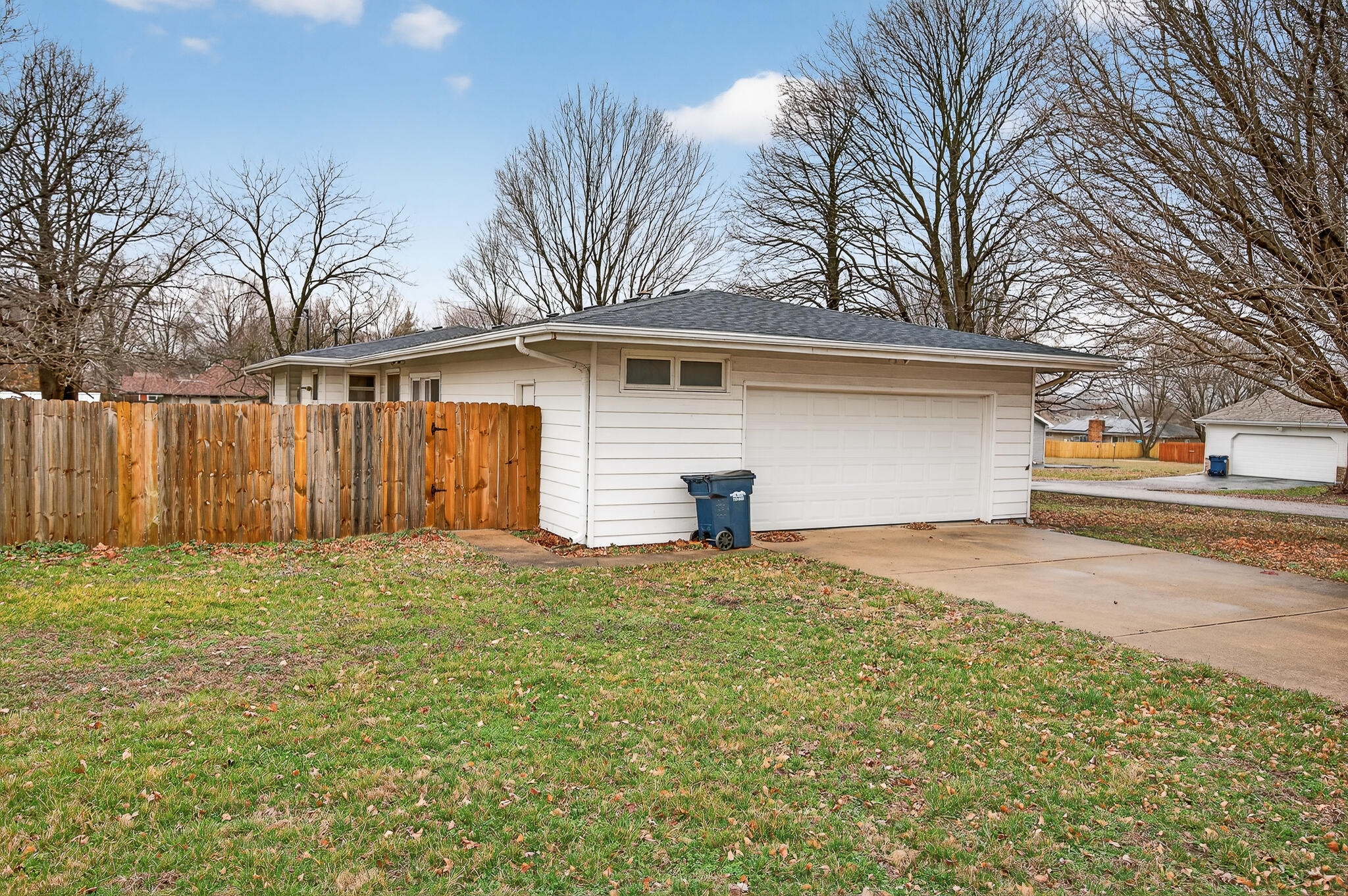 1606 West Lincoln Street Property Photo 6