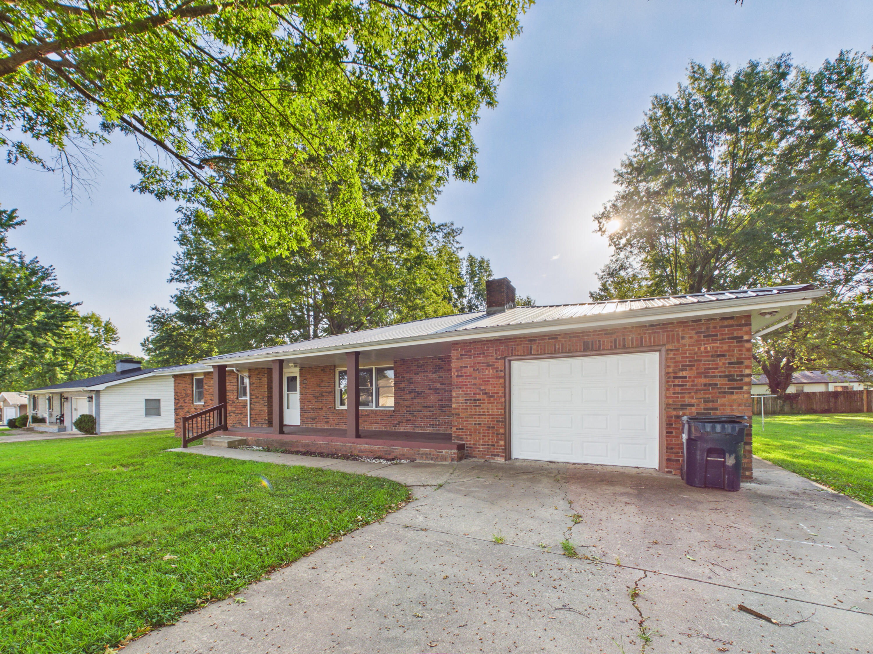 824 South Spruce Street Property Photo 2