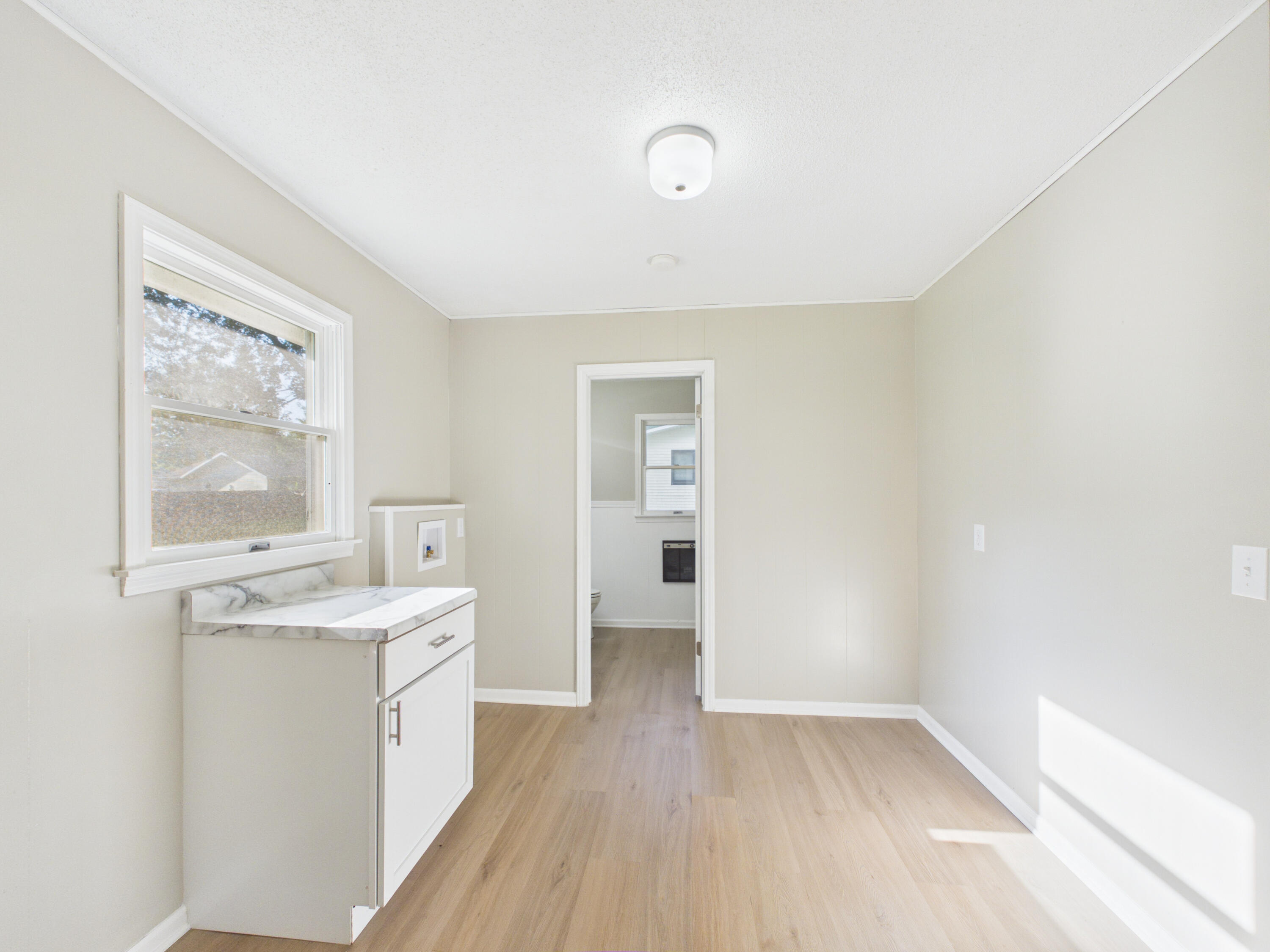 824 South Spruce Street Property Photo 4