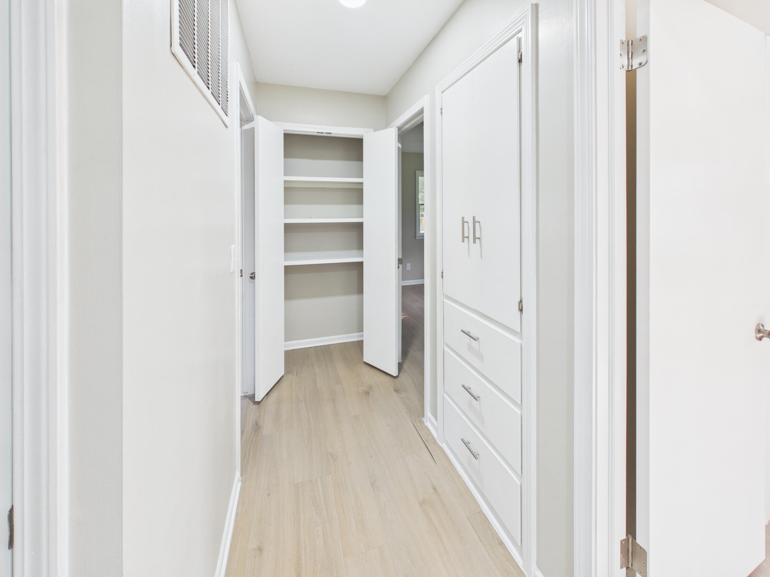 824 South Spruce Street Property Photo 15