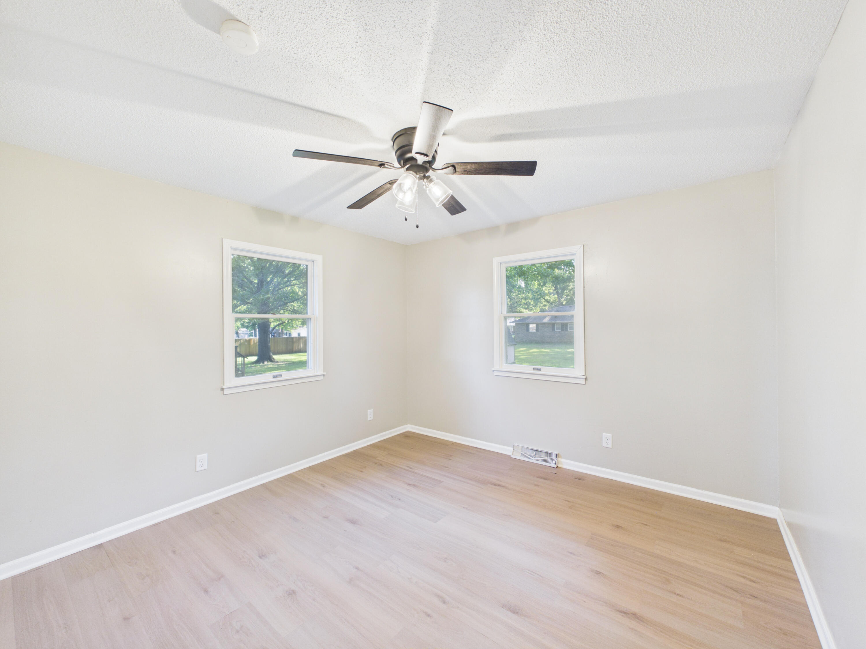 824 South Spruce Street Property Photo 16