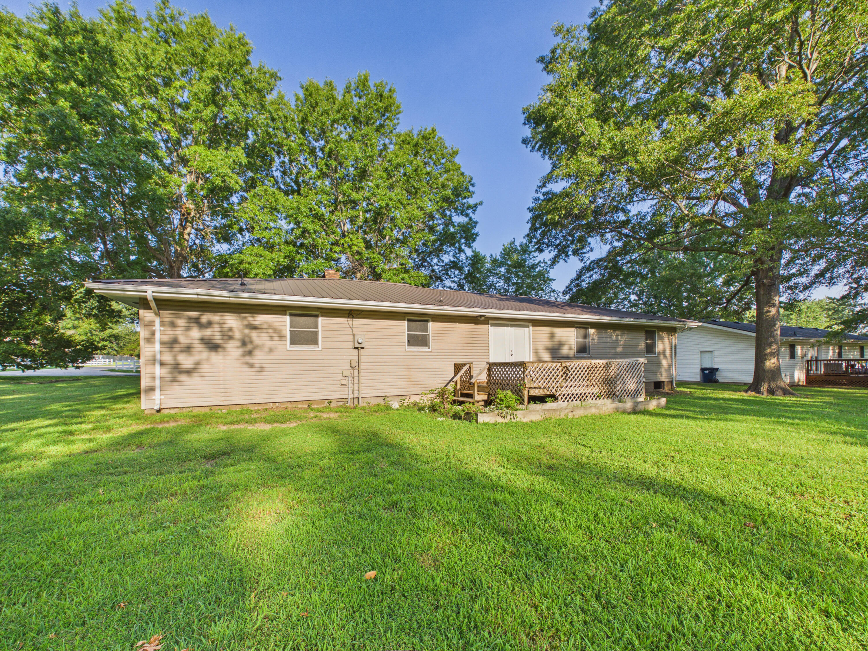 824 South Spruce Street Property Photo 22