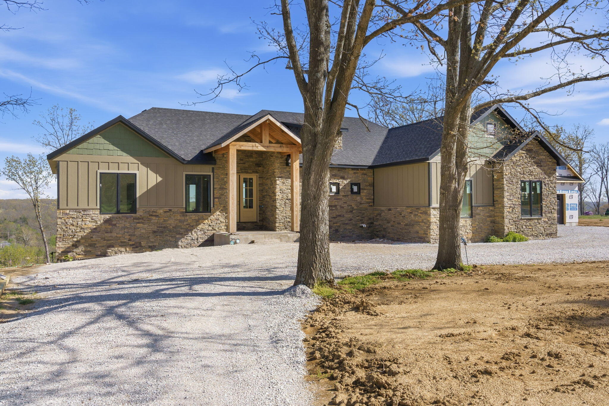 170 Riverpointe View Property Photo 8