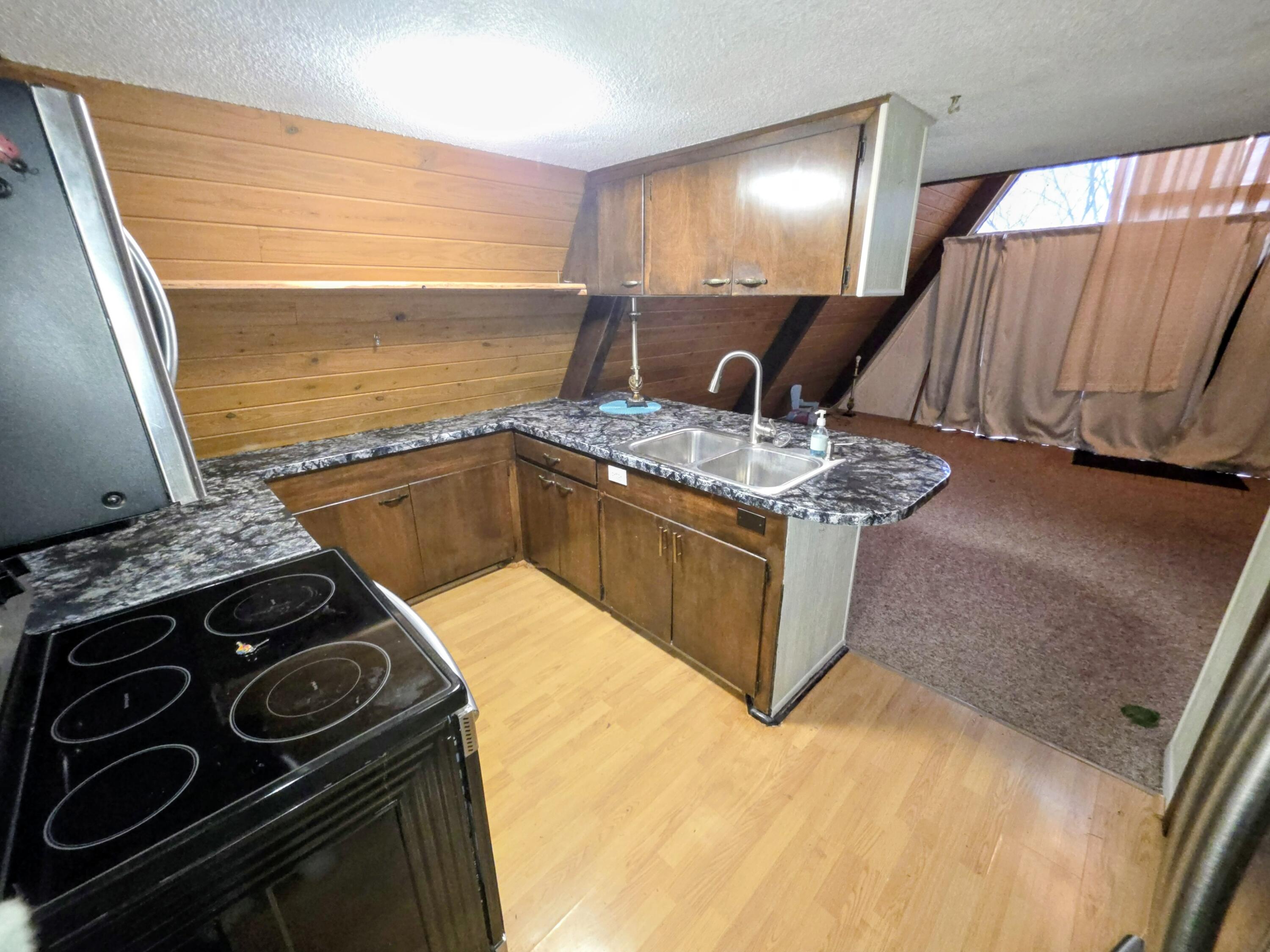 16606 South 1541 Road Property Photo 11