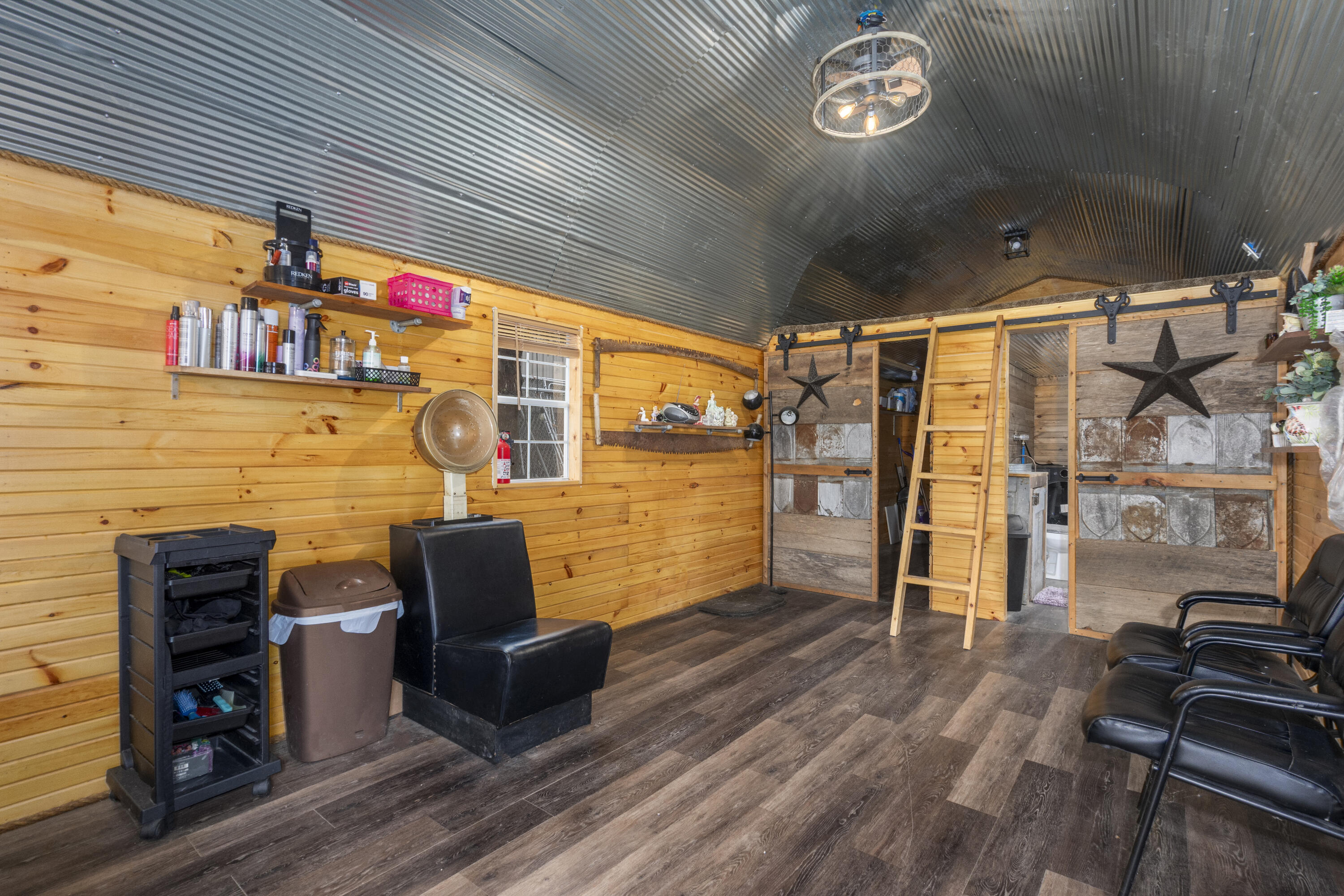 26555 Easy Street Property Photo 8