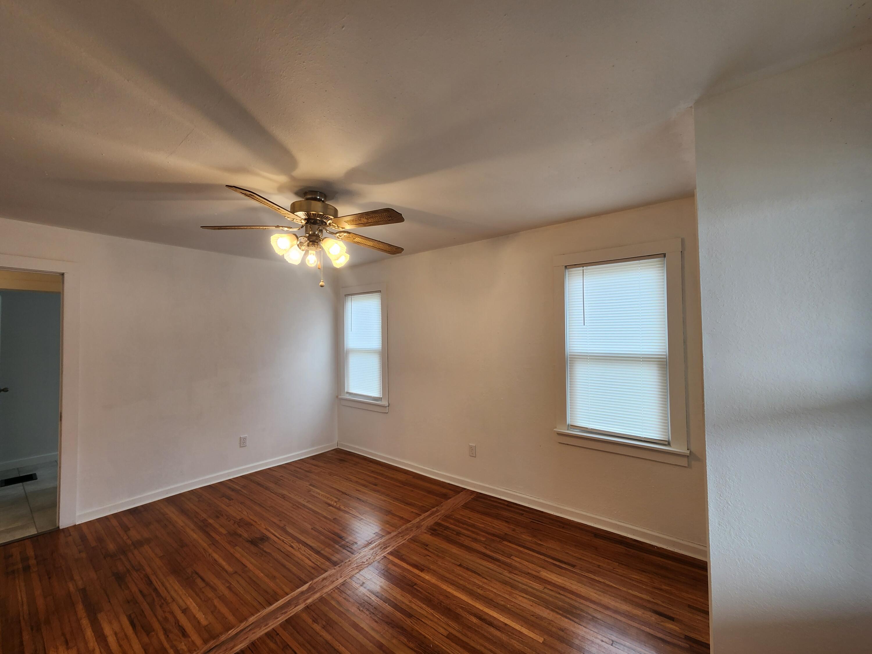 709 Garst Street Property Photo 20