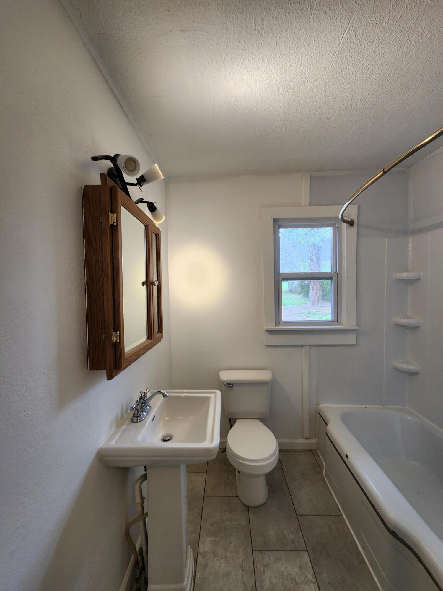 709 Garst Street Property Photo 22