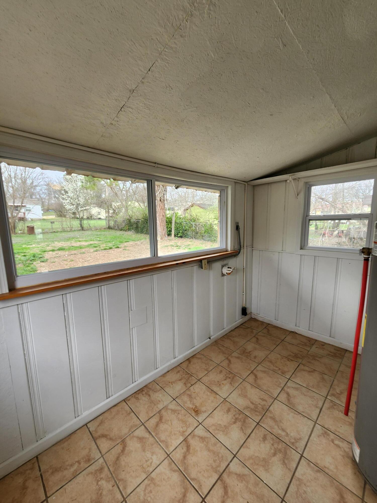 709 Garst Street Property Photo 27