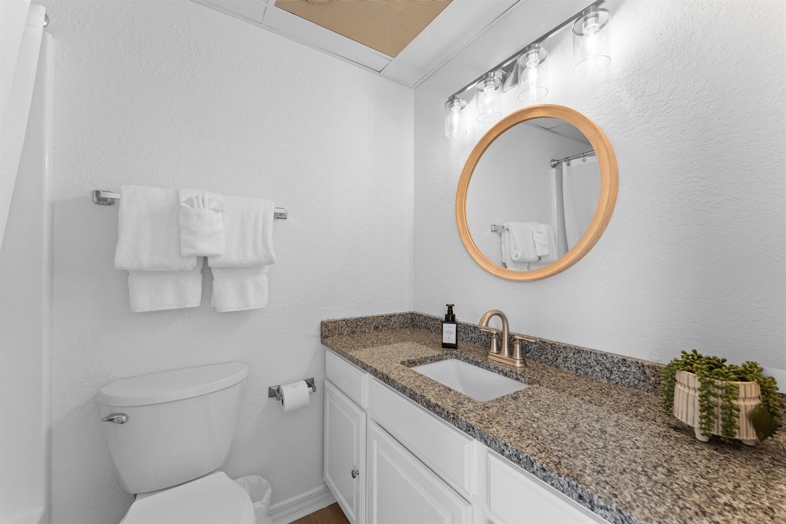 100 Getaway Circle 115 Property Photo 14