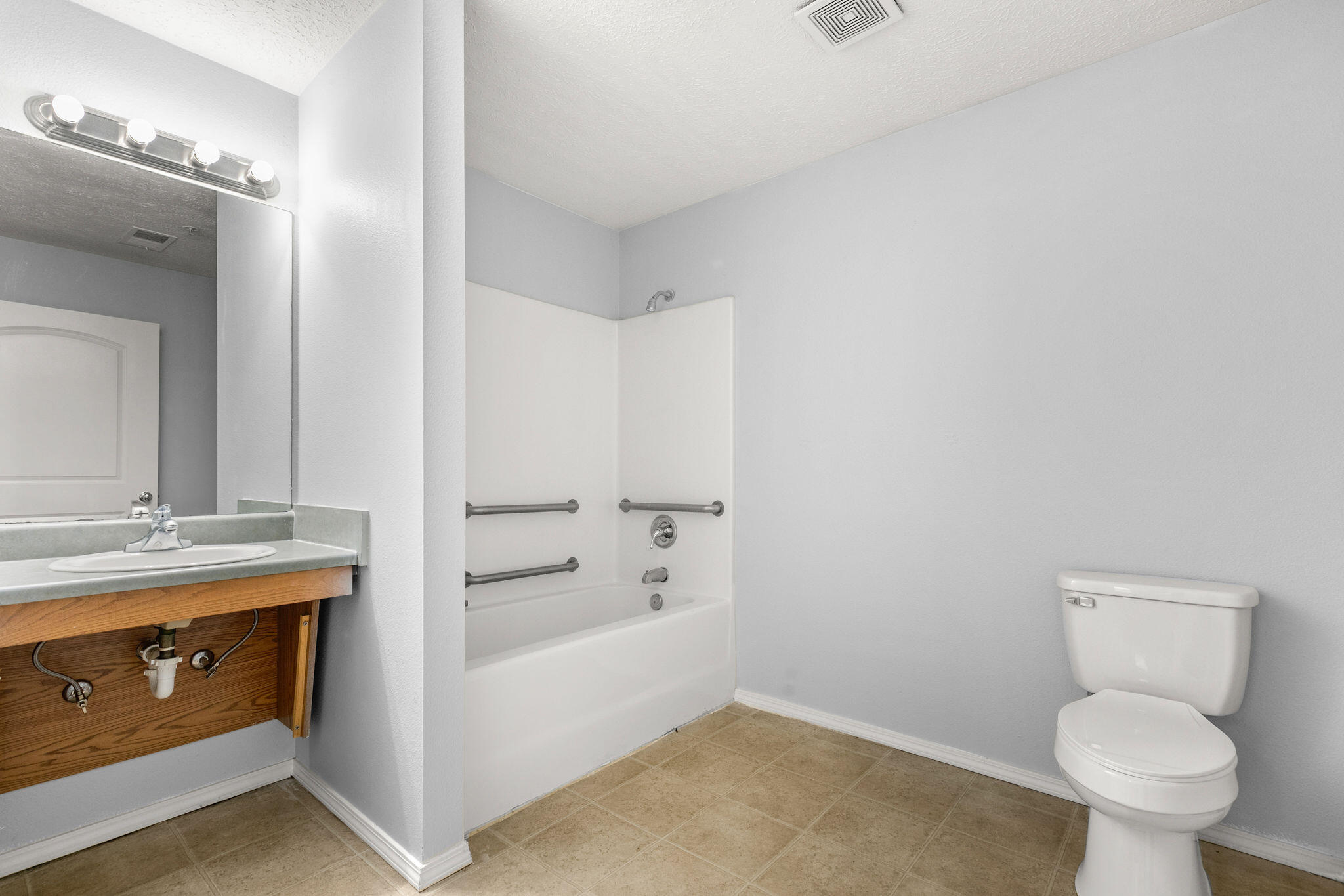 105 Garden Circle 109-4 Property Photo 15