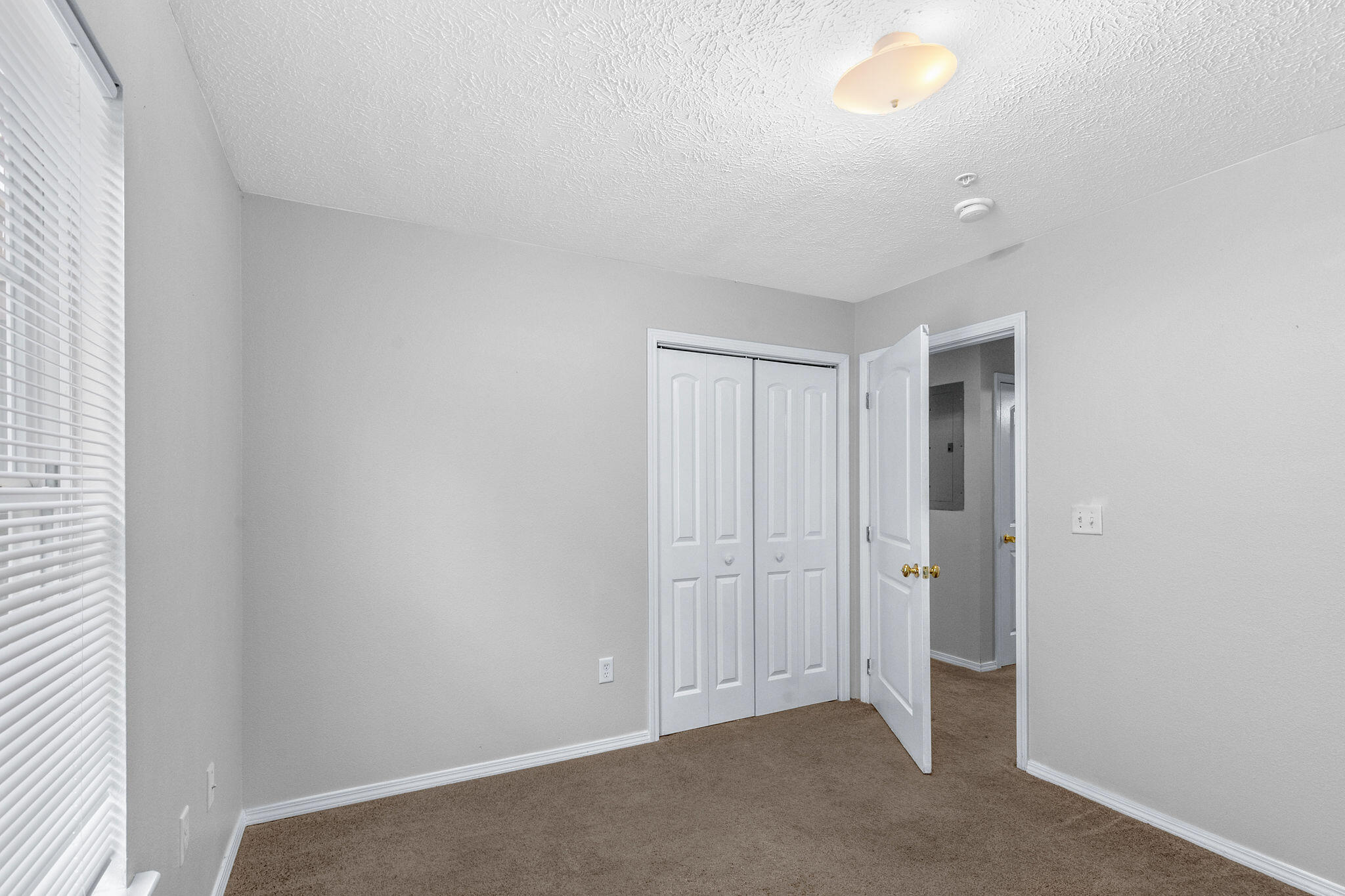 105 Garden Circle 109-4 Property Photo 18