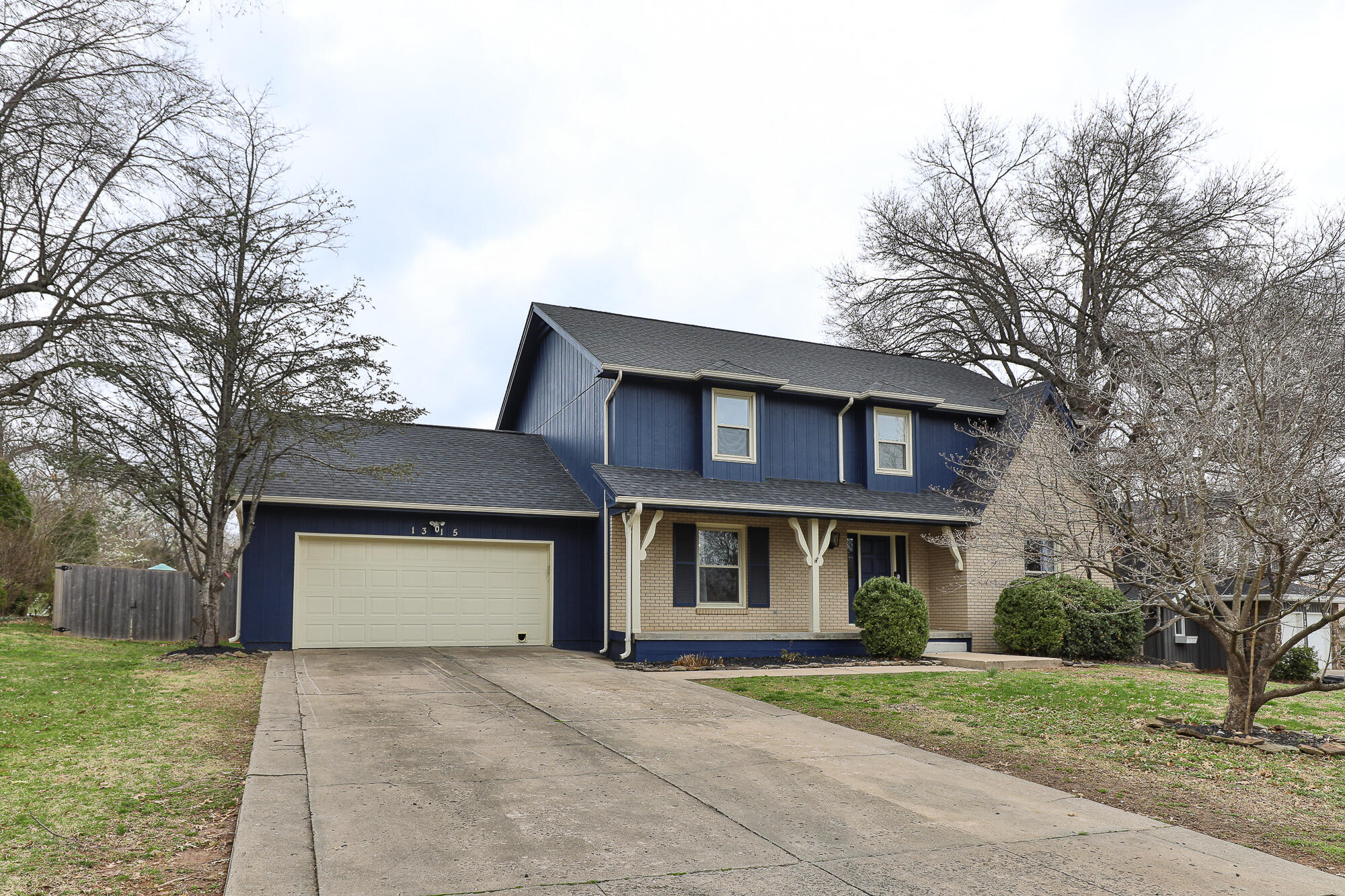1315 South Oak Run Place Property Photo 3