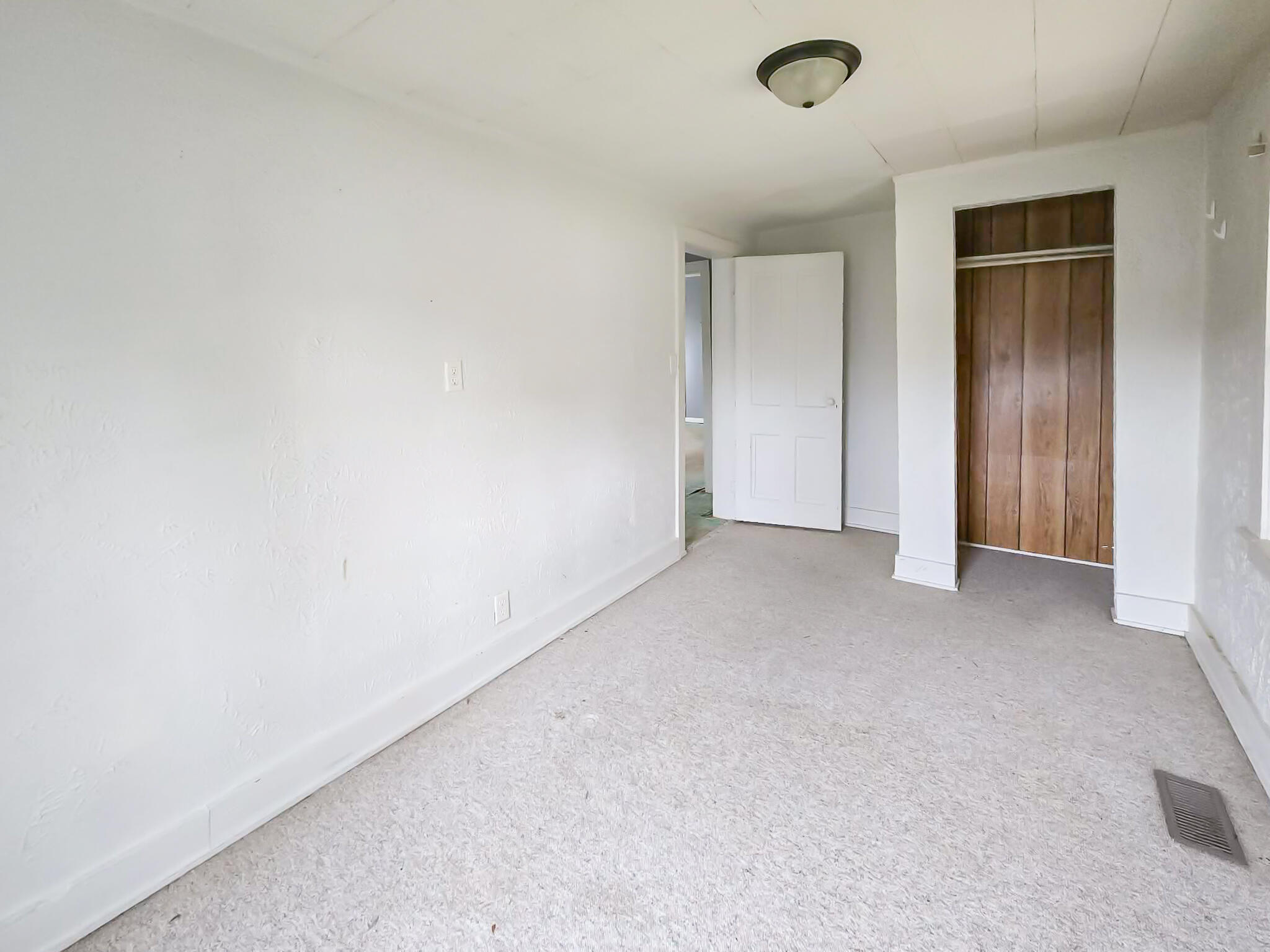 310 Maple Street Property Photo 5
