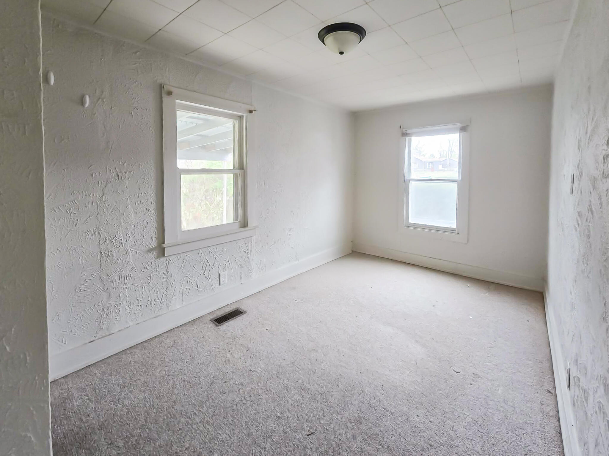 310 Maple Street Property Photo 6