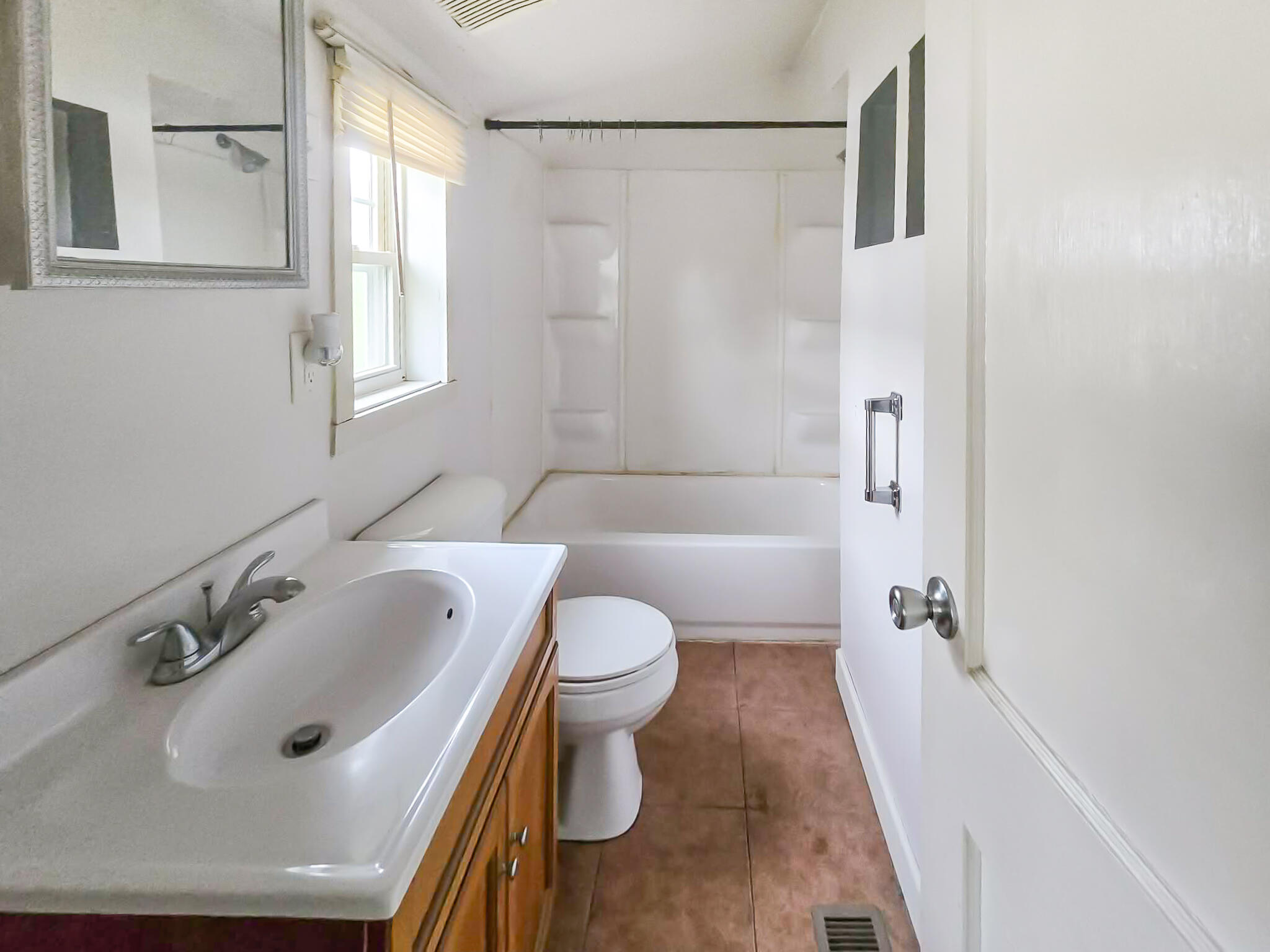 310 Maple Street Property Photo 7