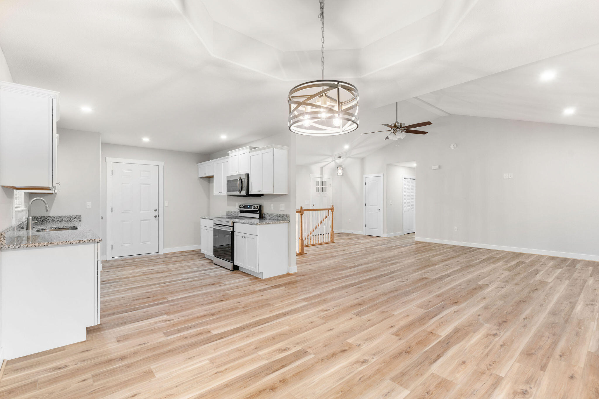1373 Morningside Falls Boulevard Property Photo 8
