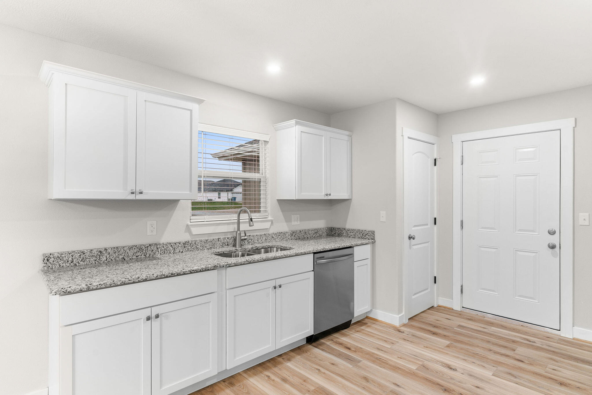 1373 Morningside Falls Boulevard Property Photo 10