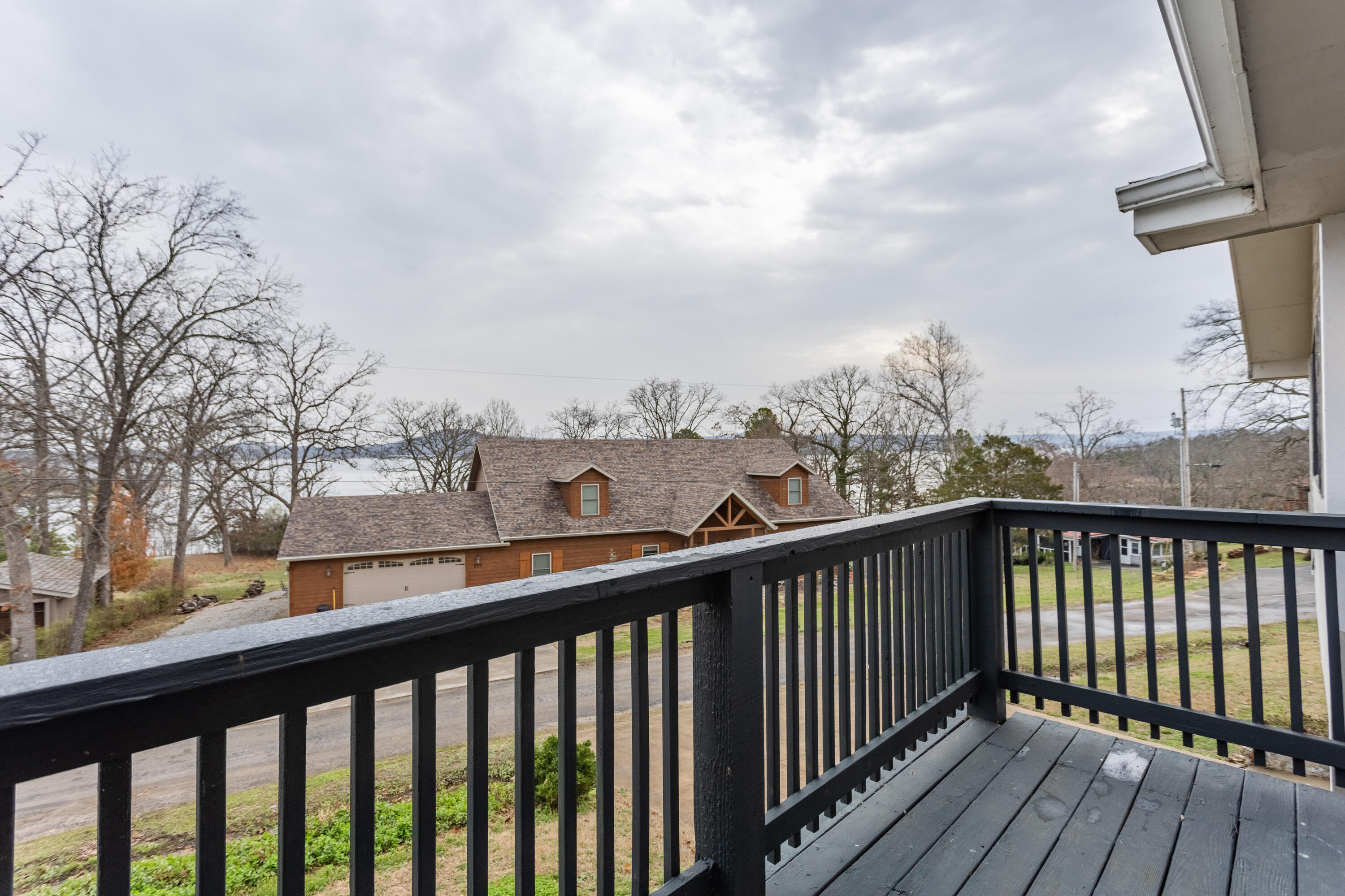 580 Parkview Drive Property Photo 26