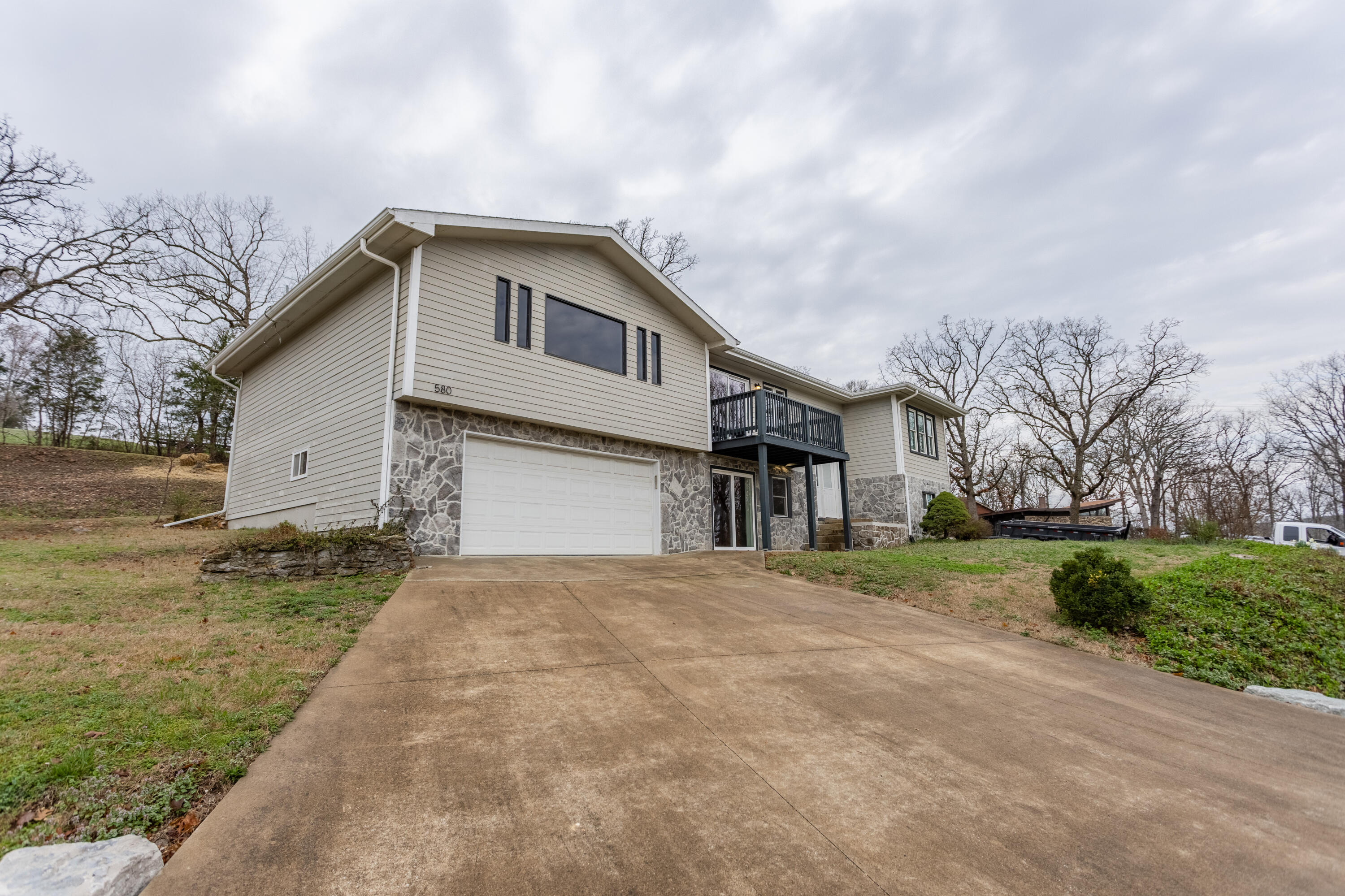 580 Parkview Drive Property Photo 32