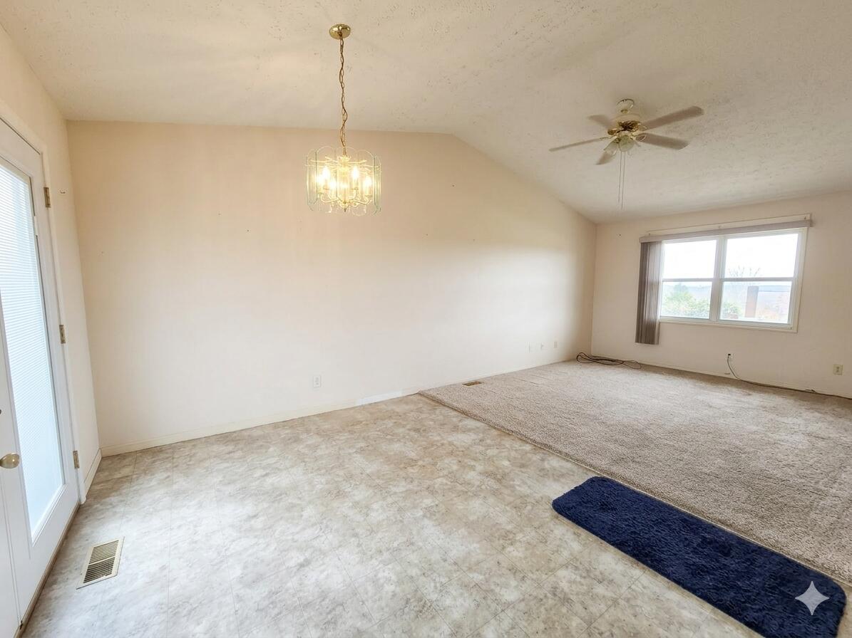1367 Mountain Grove Road Property Photo 9