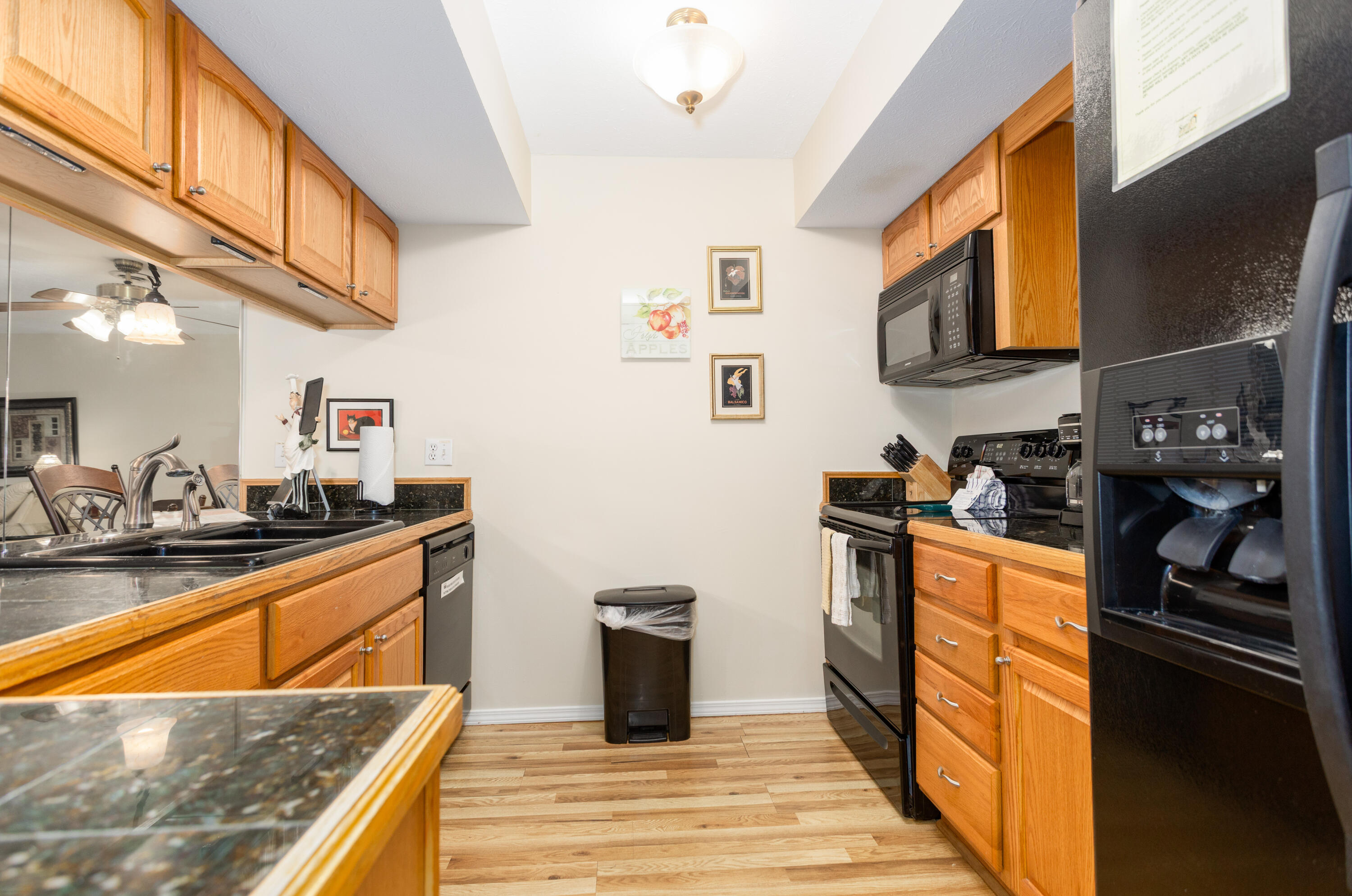 150 The Bluffs Apt 1 Property Photo 12
