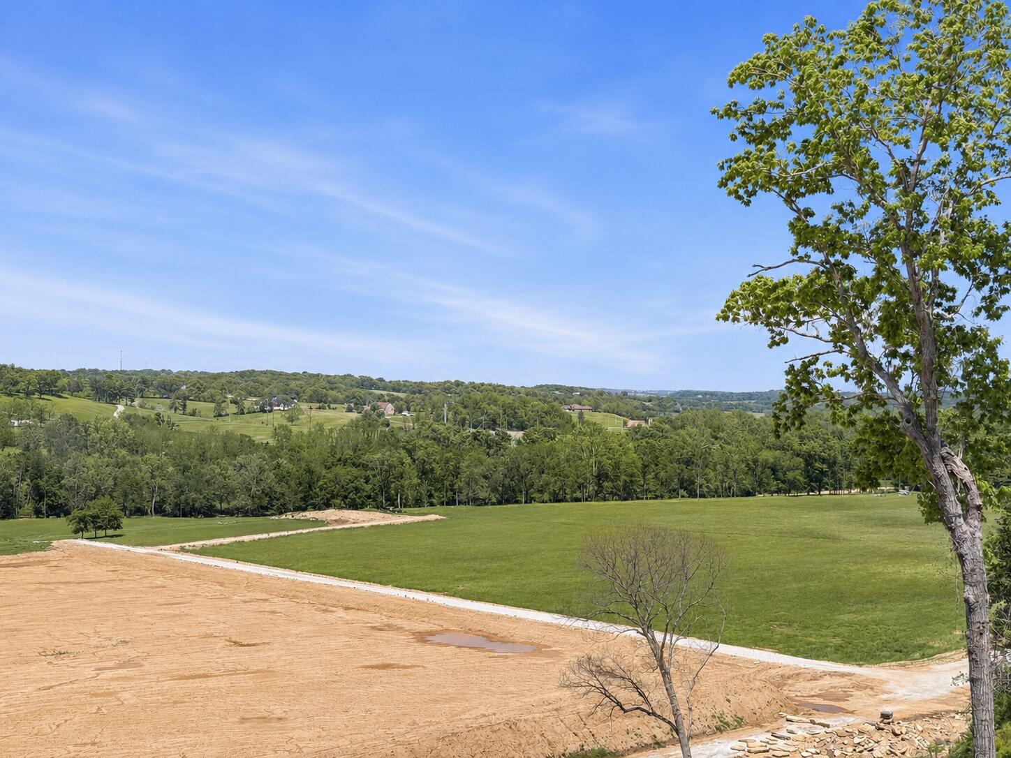 Lot 4 Riverpointe View Property Photo 4