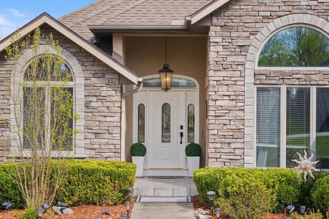 1209 Ledgestone Circle Property Photo 12