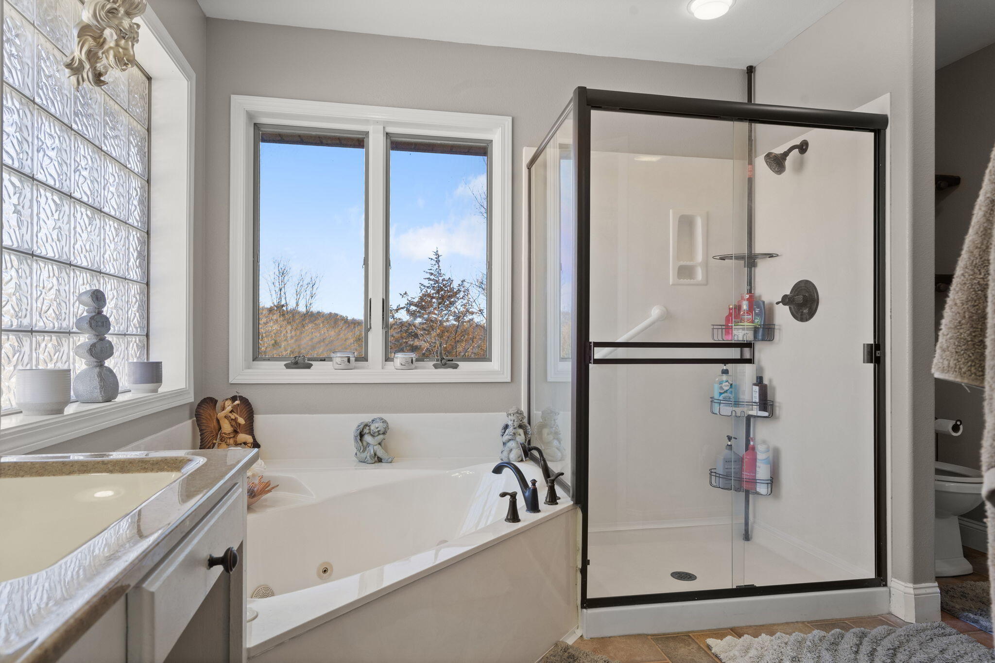 1209 Ledgestone Circle Property Photo 40