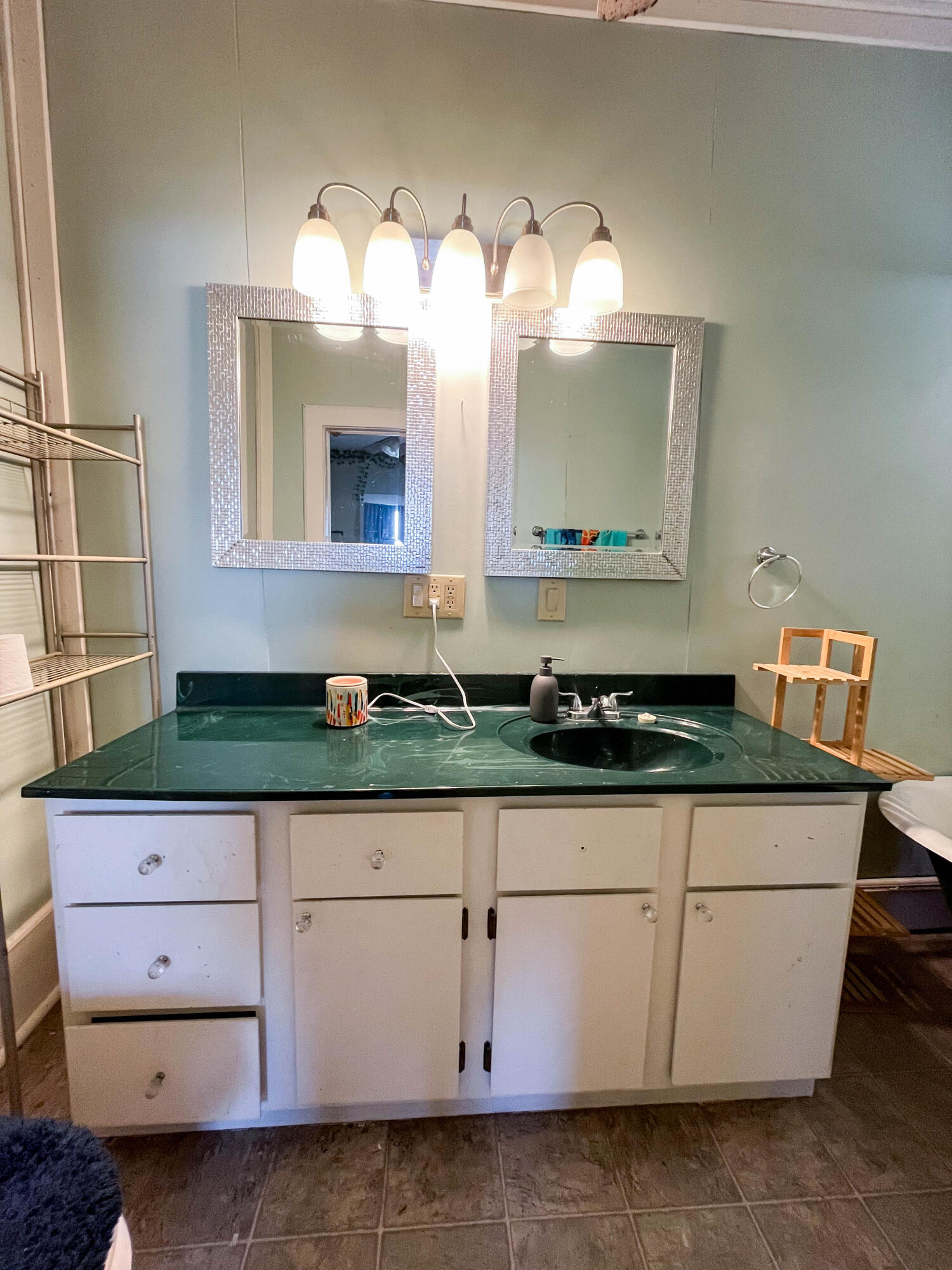 903 Vine Street Property Photo 11
