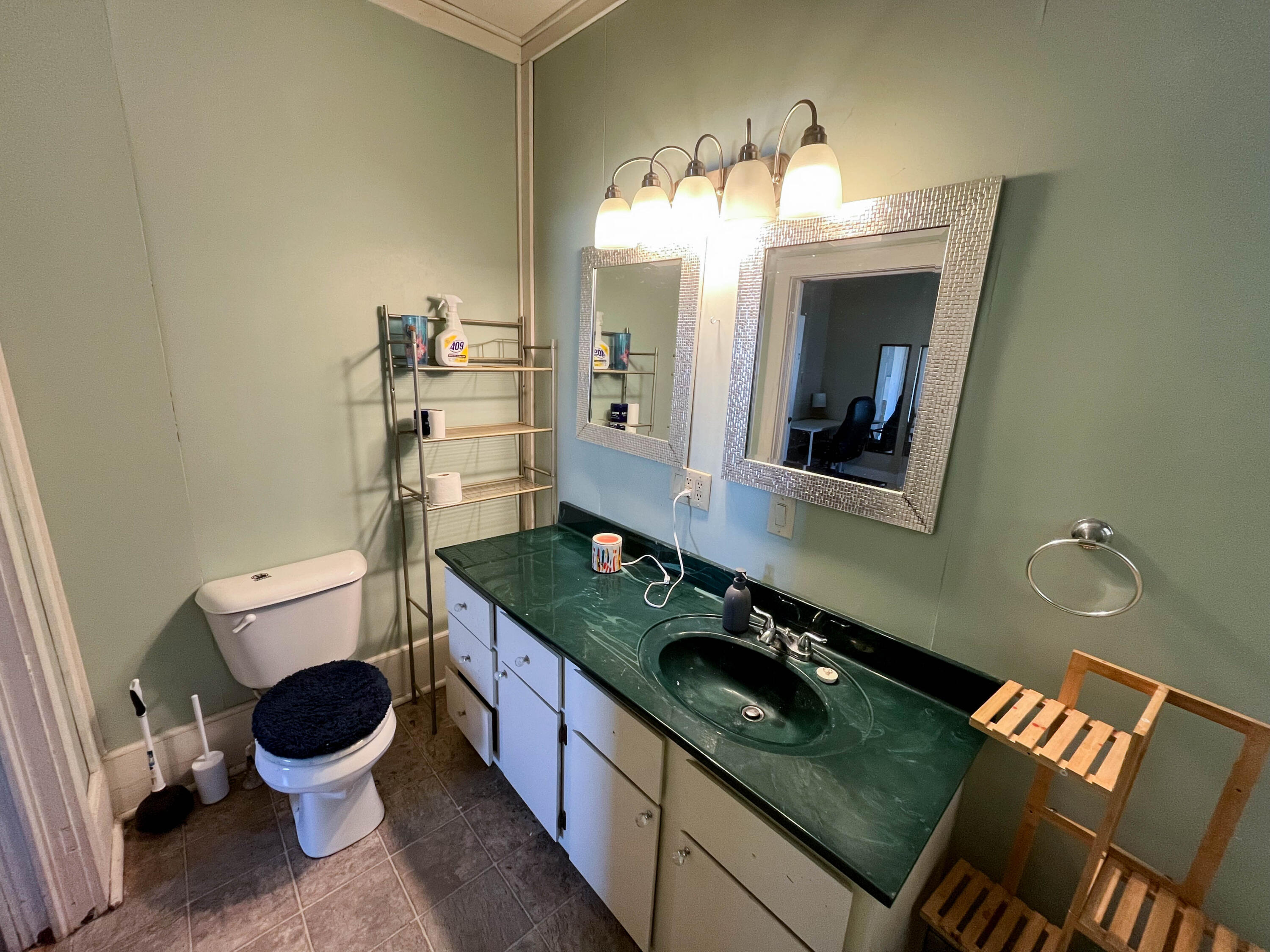 903 Vine Street Property Photo 13