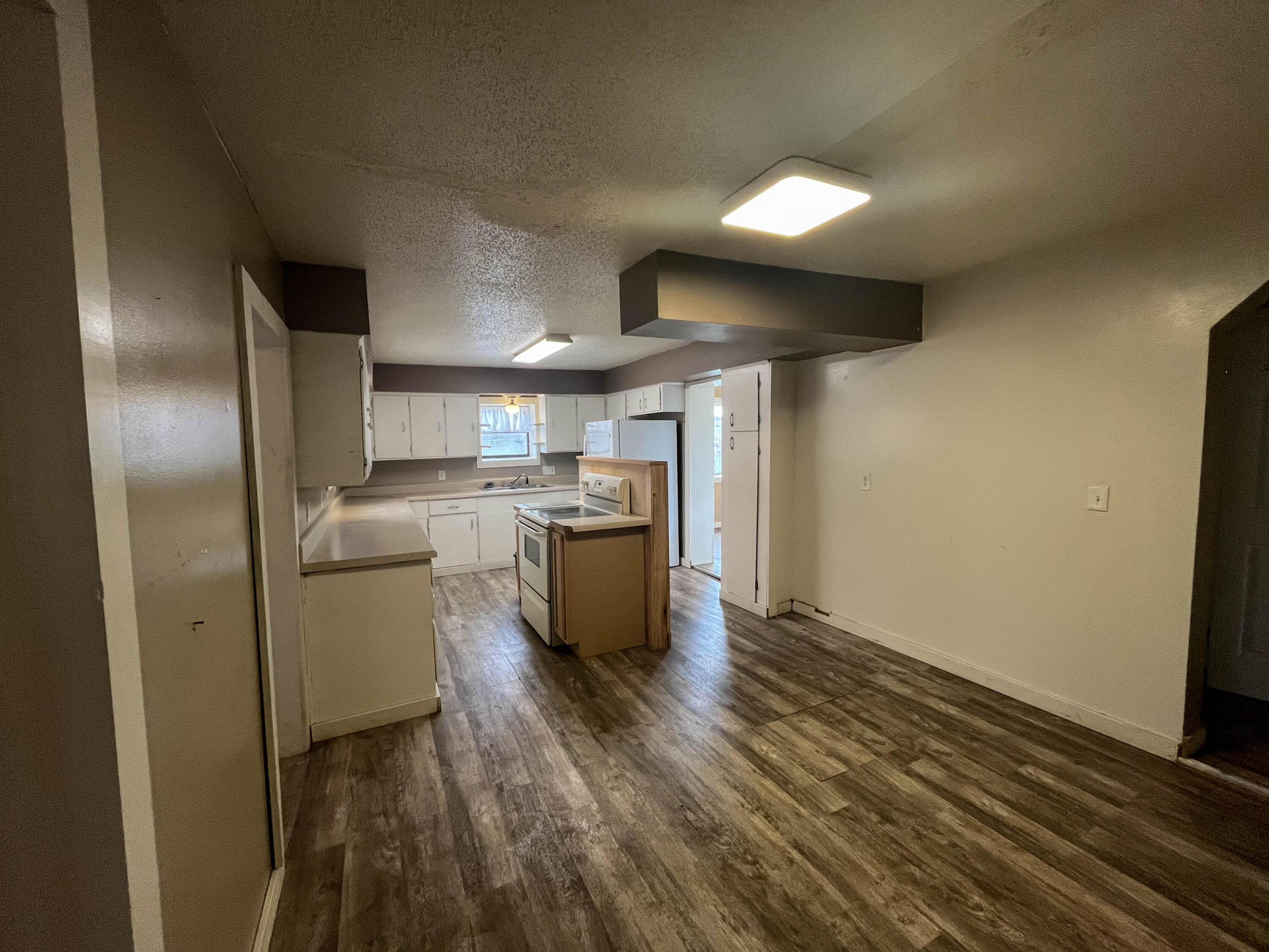 695 Summit Avenue Property Photo 16