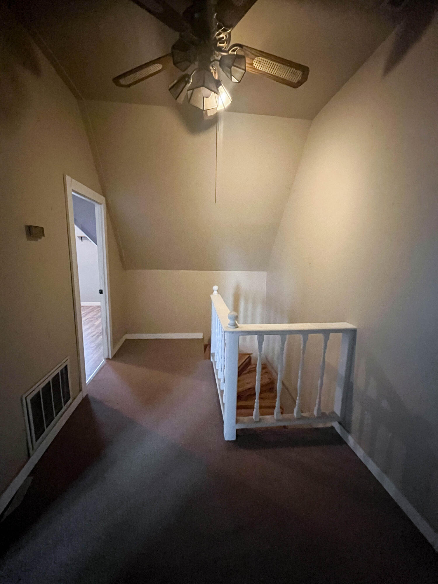 695 Summit Avenue Property Photo 42