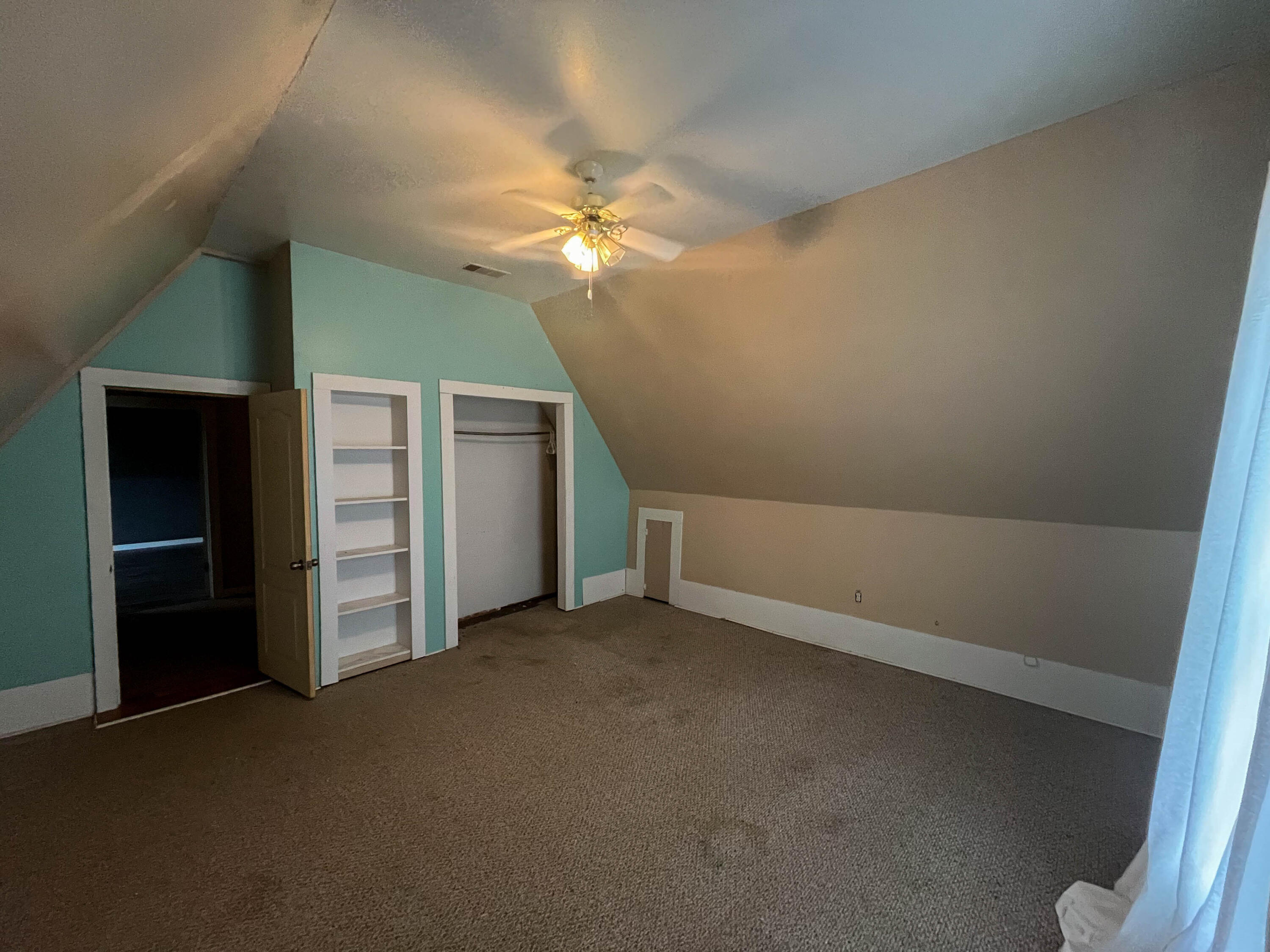695 Summit Avenue Property Photo 46