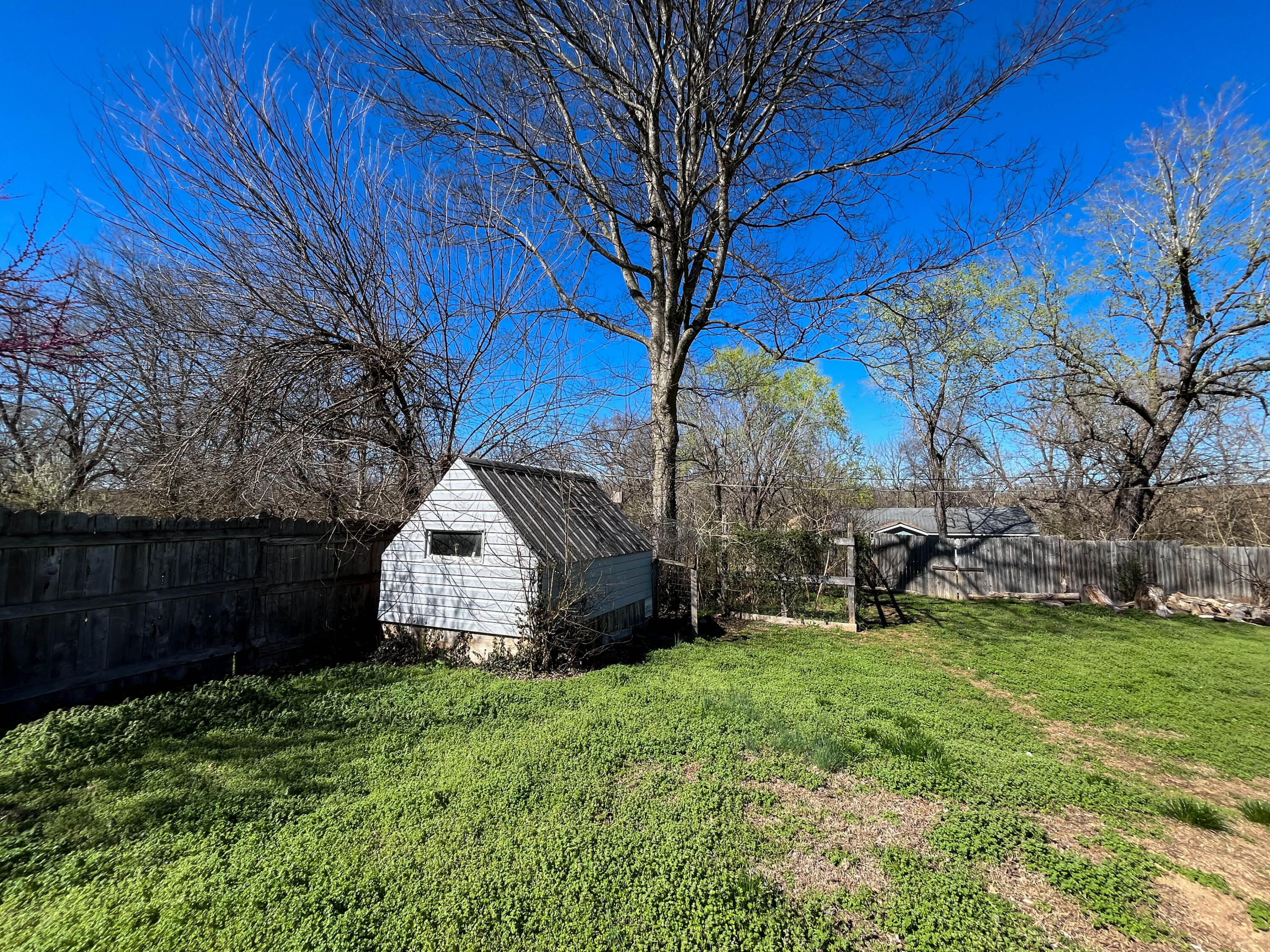 695 Summit Avenue Property Photo 51