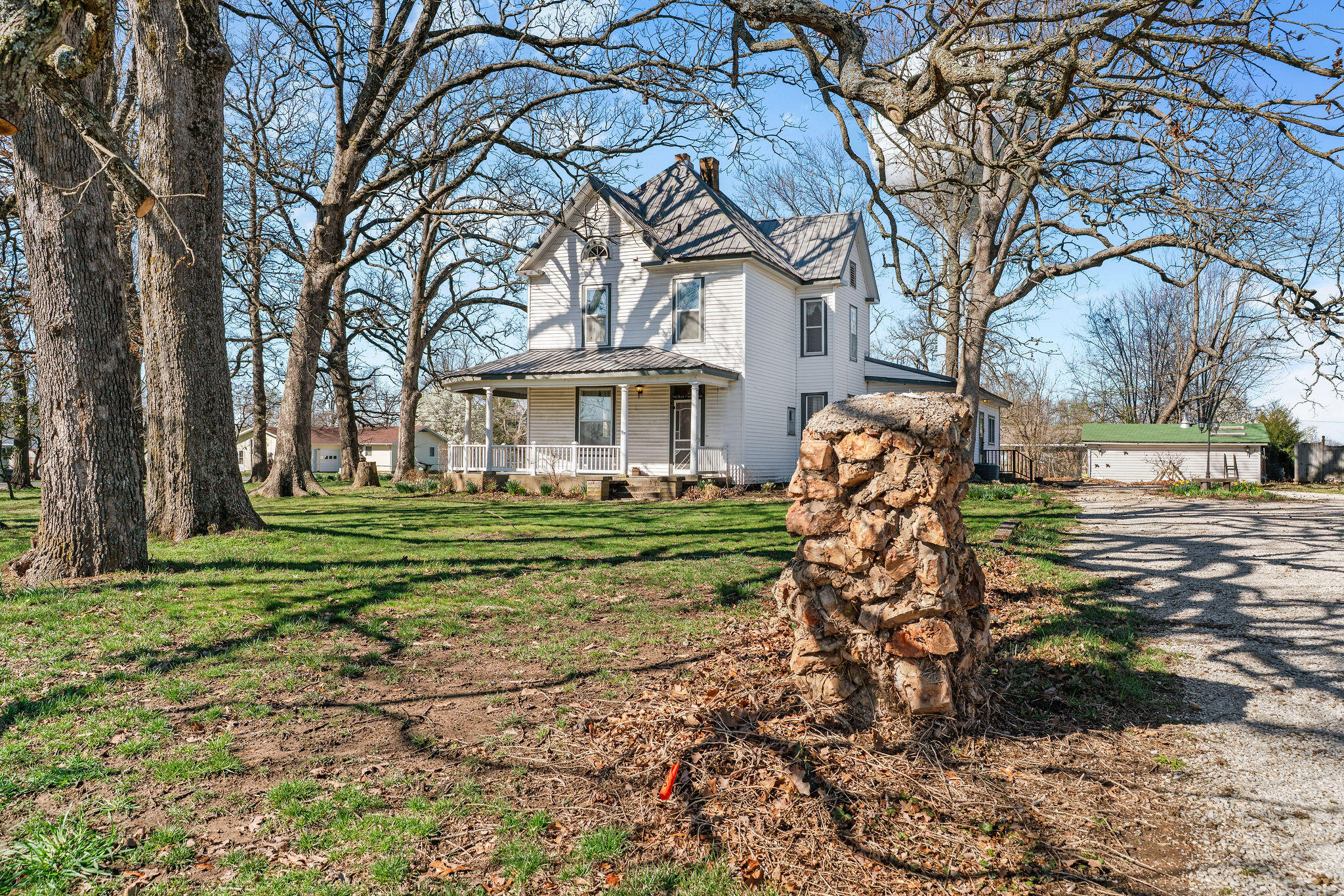 801 Linzee Boulevard