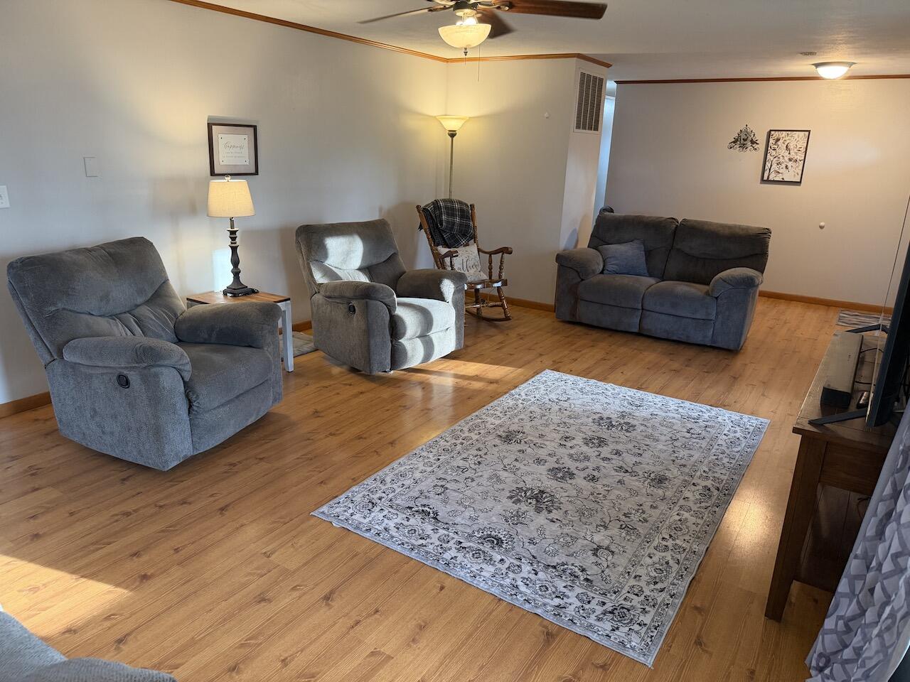 1112 North Walnut Street Property Photo 8
