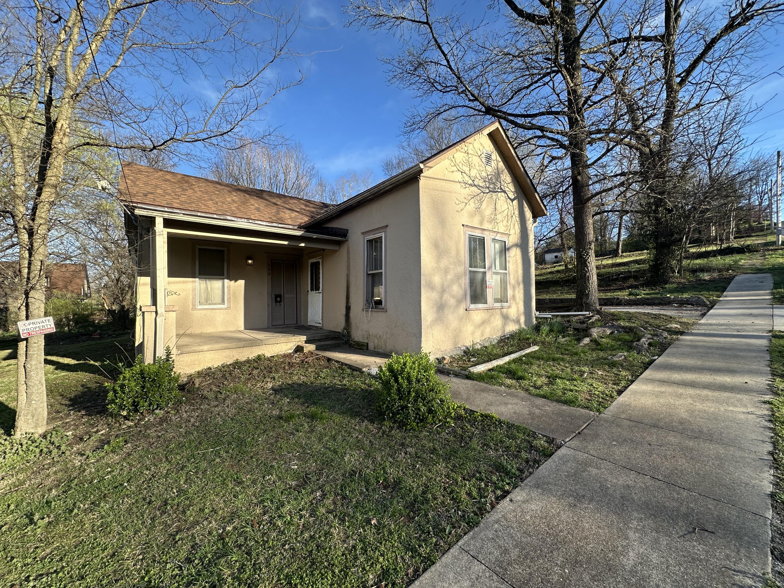 408 Walnut Street Property Photo 2