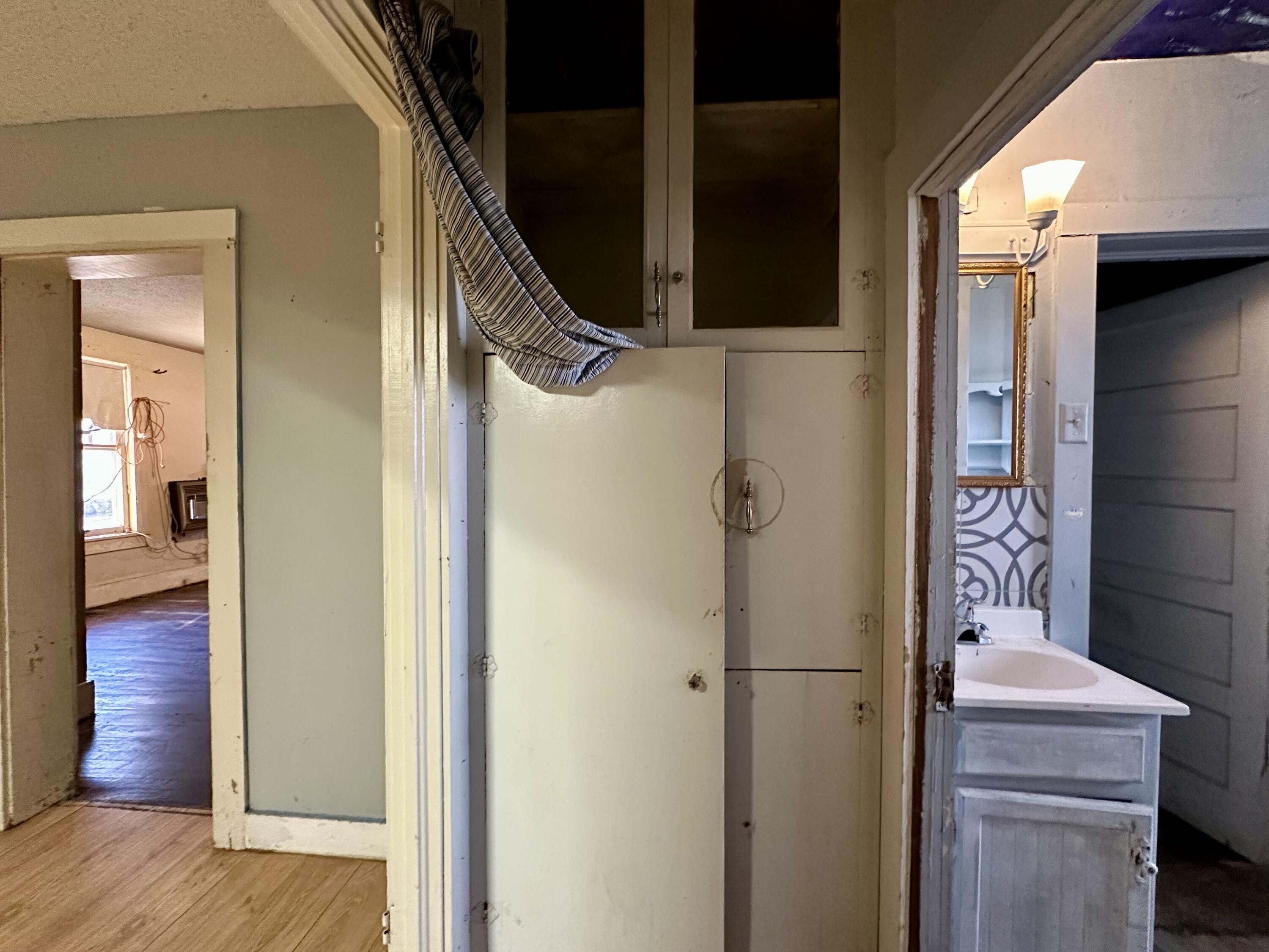 408 Walnut Street Property Photo 8