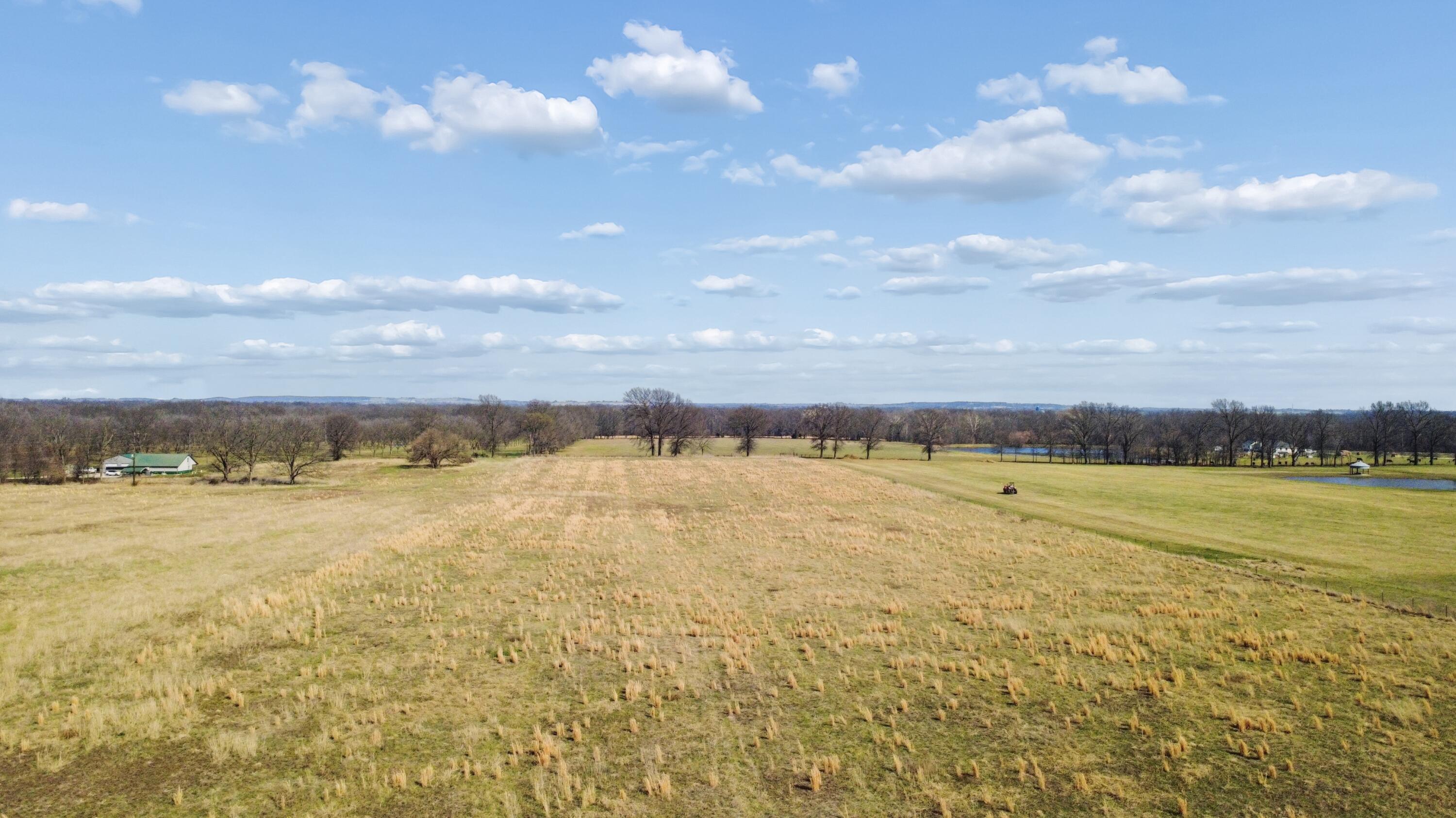 000 South 1575 Road Property Photo 3