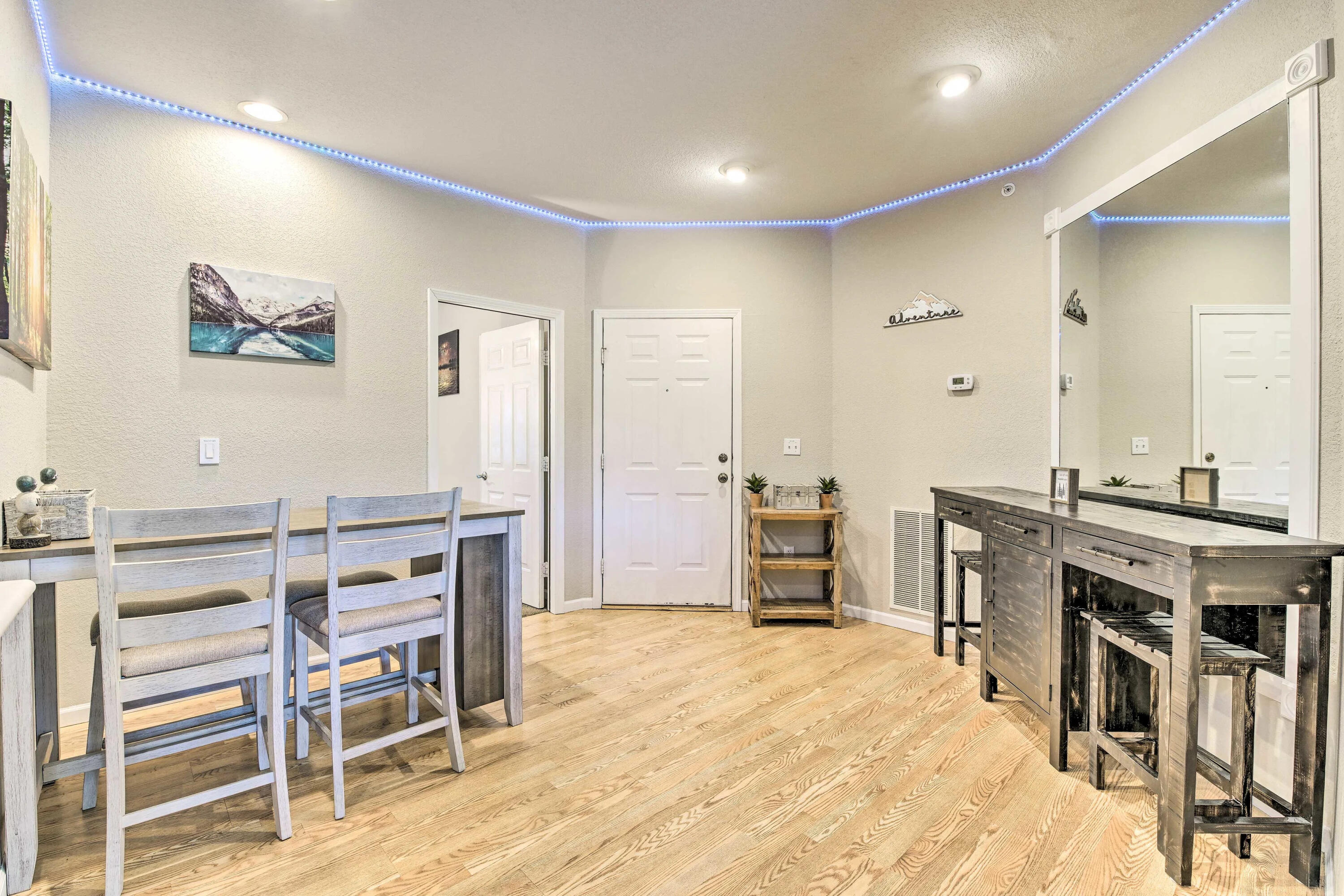 813 Holiday Ridge H2 Property Photo 6