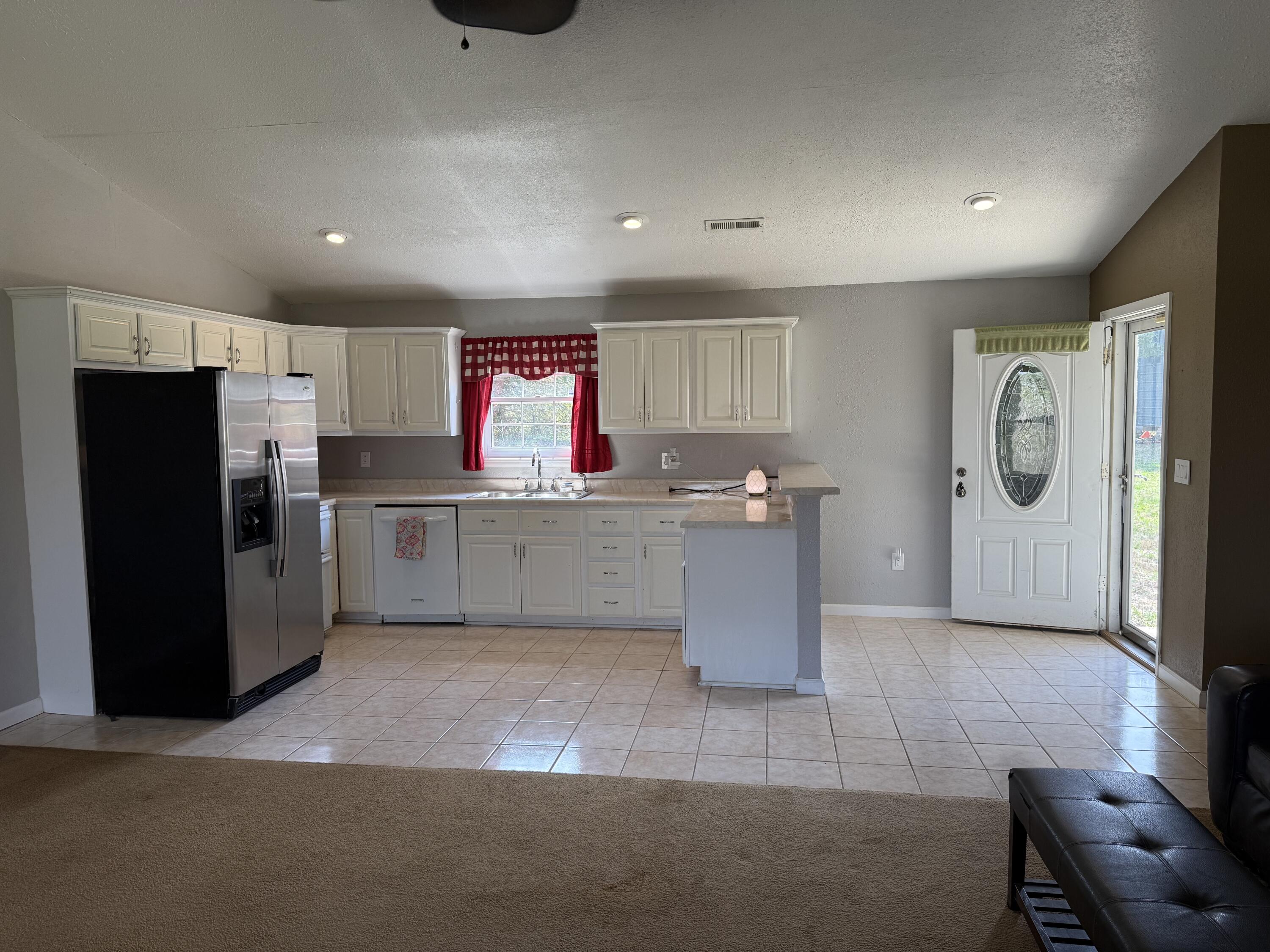 468 Martingale Drive Property Photo 8