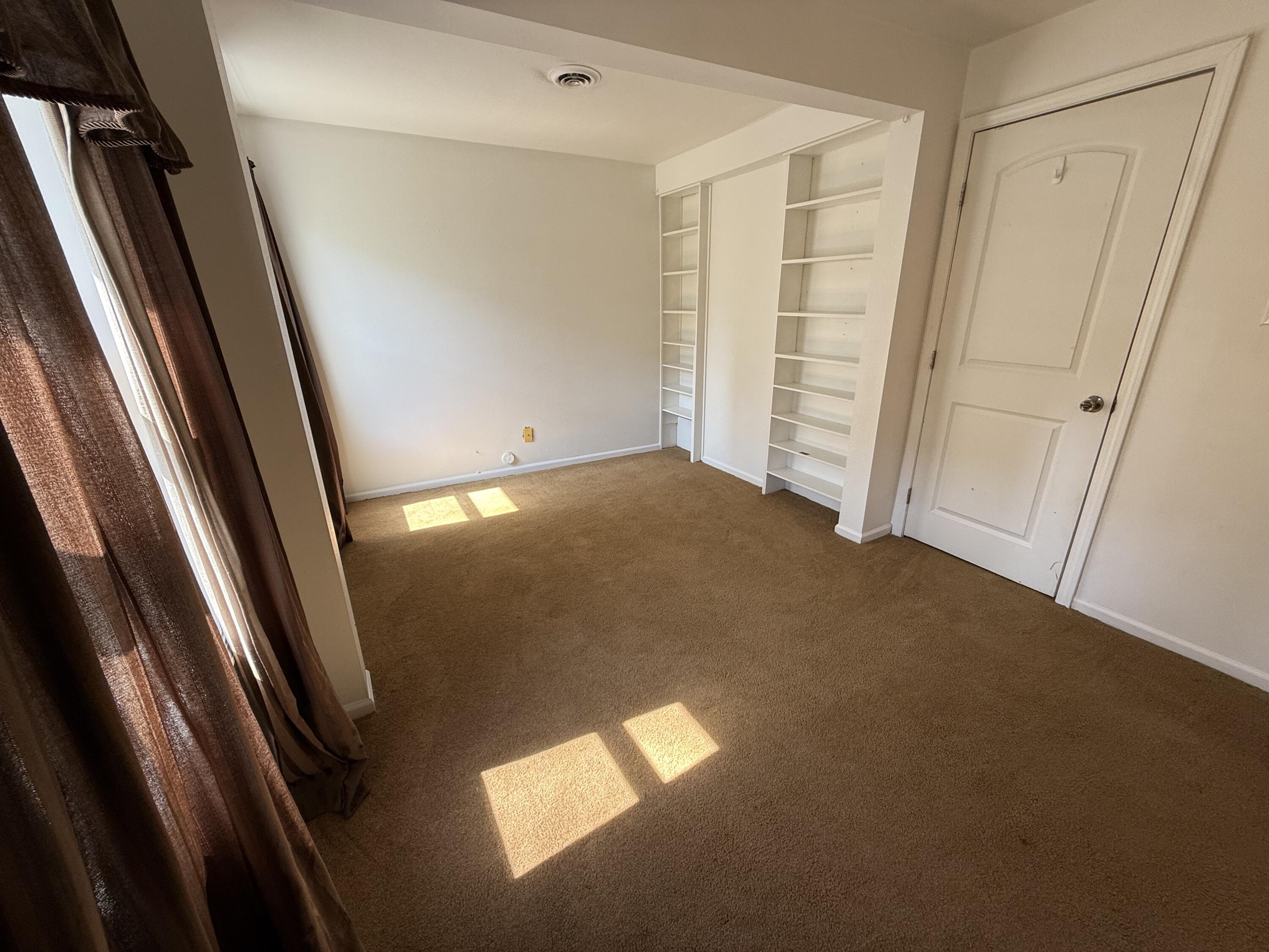 468 Martingale Drive Property Photo 25