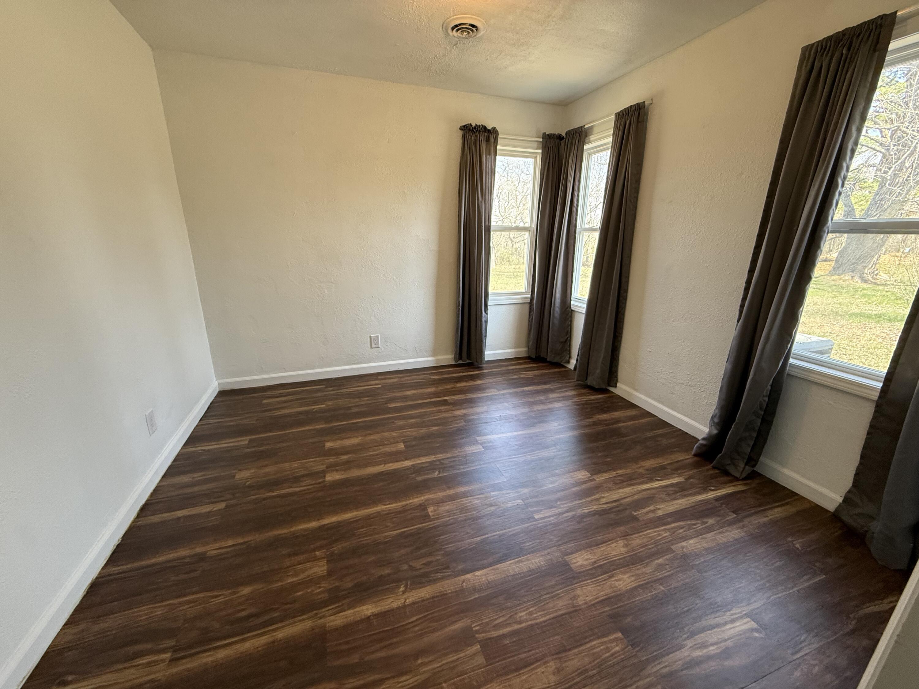 468 Martingale Drive Property Photo 30