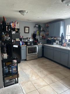 2826 West Olive Street Property Photo 6