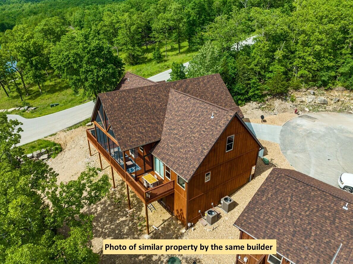 128 Poolside Way Property Photo 3