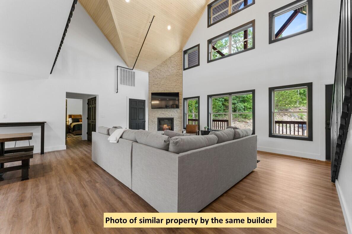 128 Poolside Way Property Photo 6
